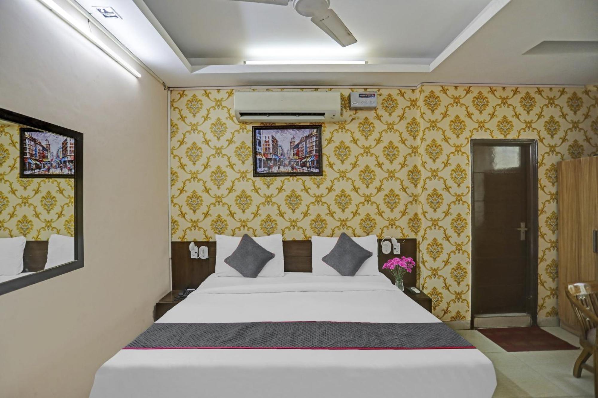 Oyo Townhouse Park Residency 3 3*