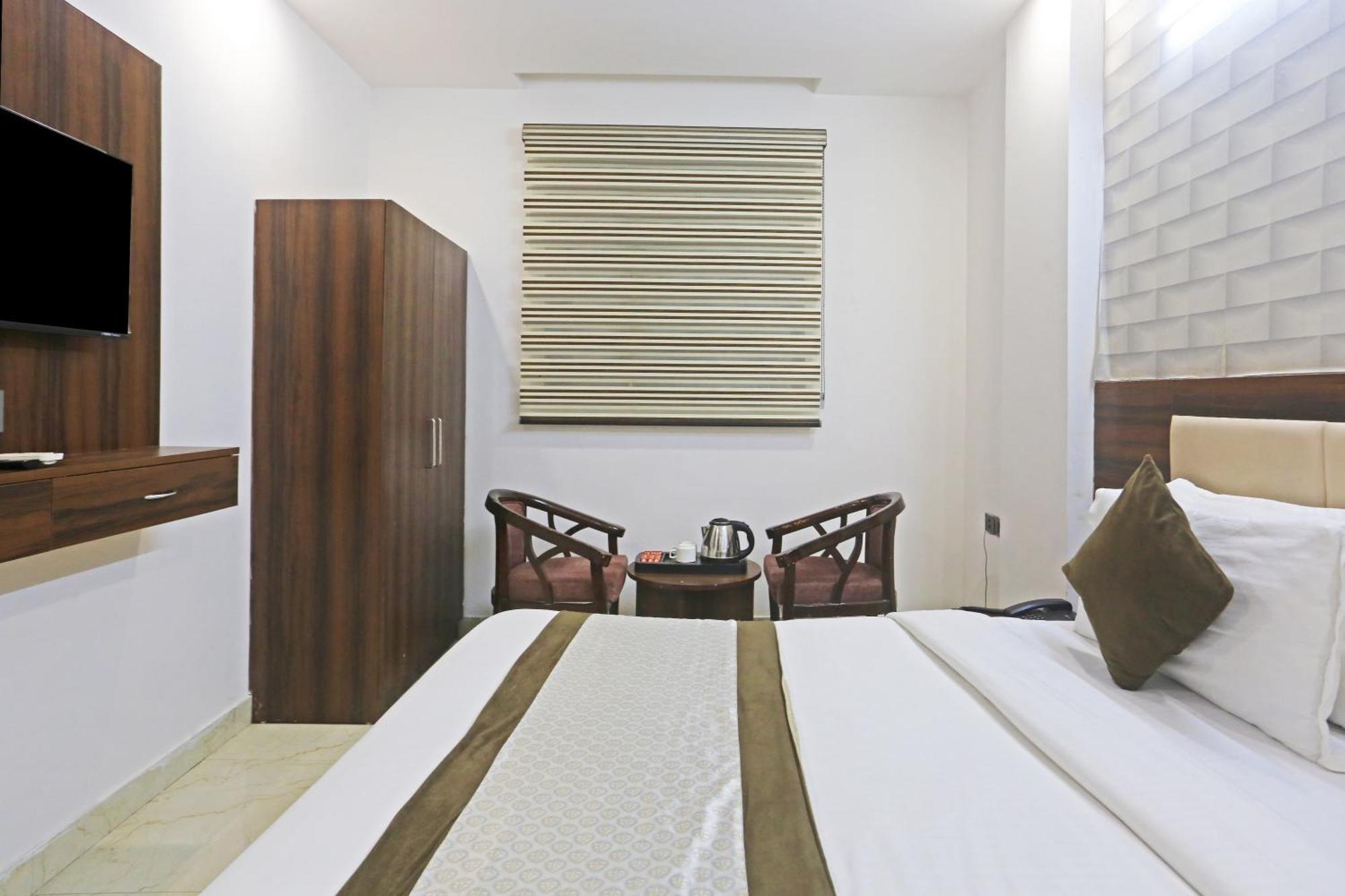Hotel Ecg Grand Inn-near Delhi Airport *