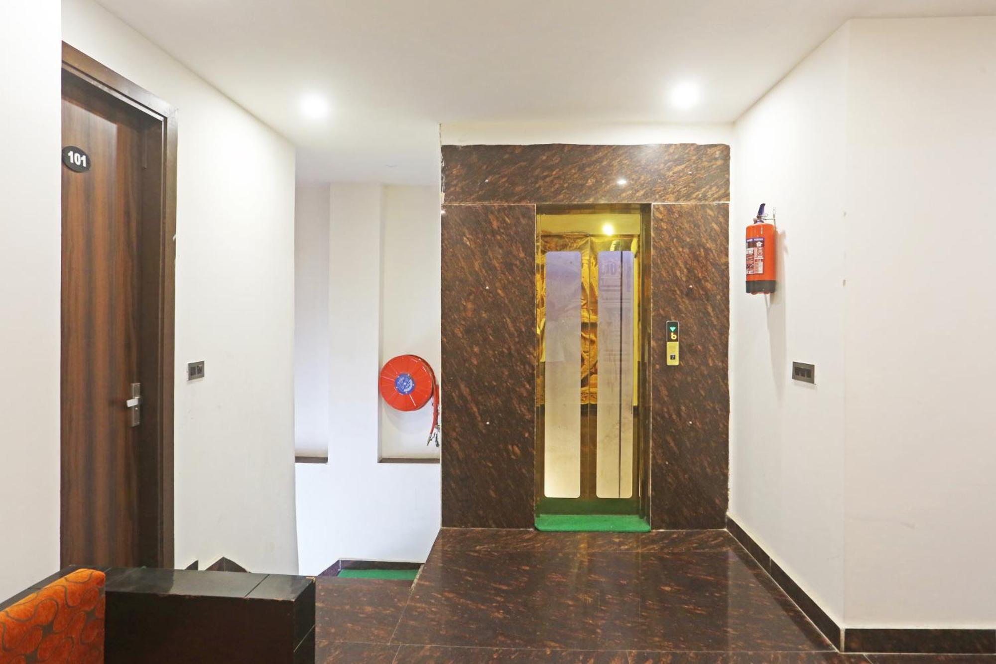 Ecg Grand Inn-near Delhi Airport *