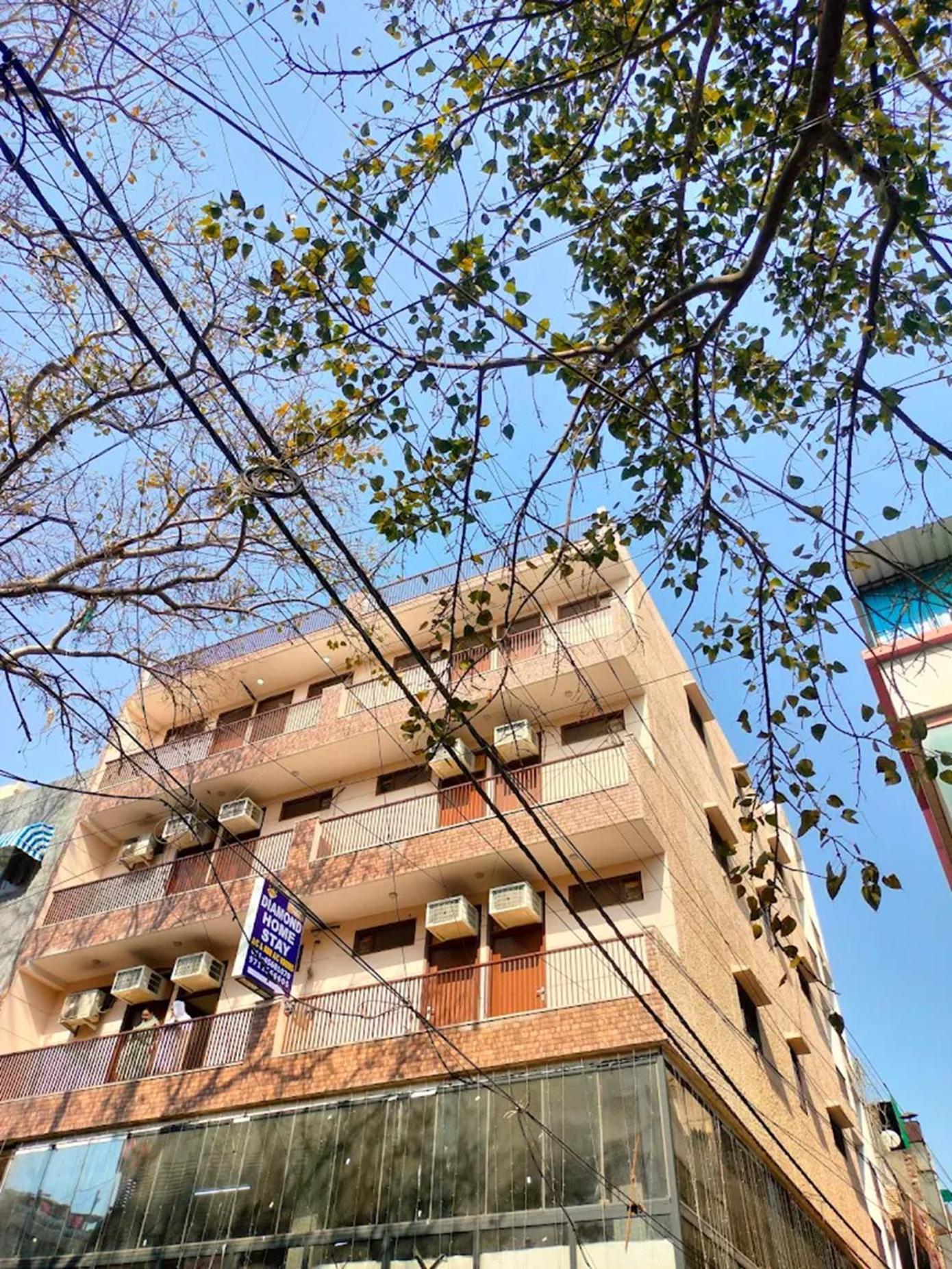 Diamond 10 Mints Walking From Nizamuddin Railway Station Hotel