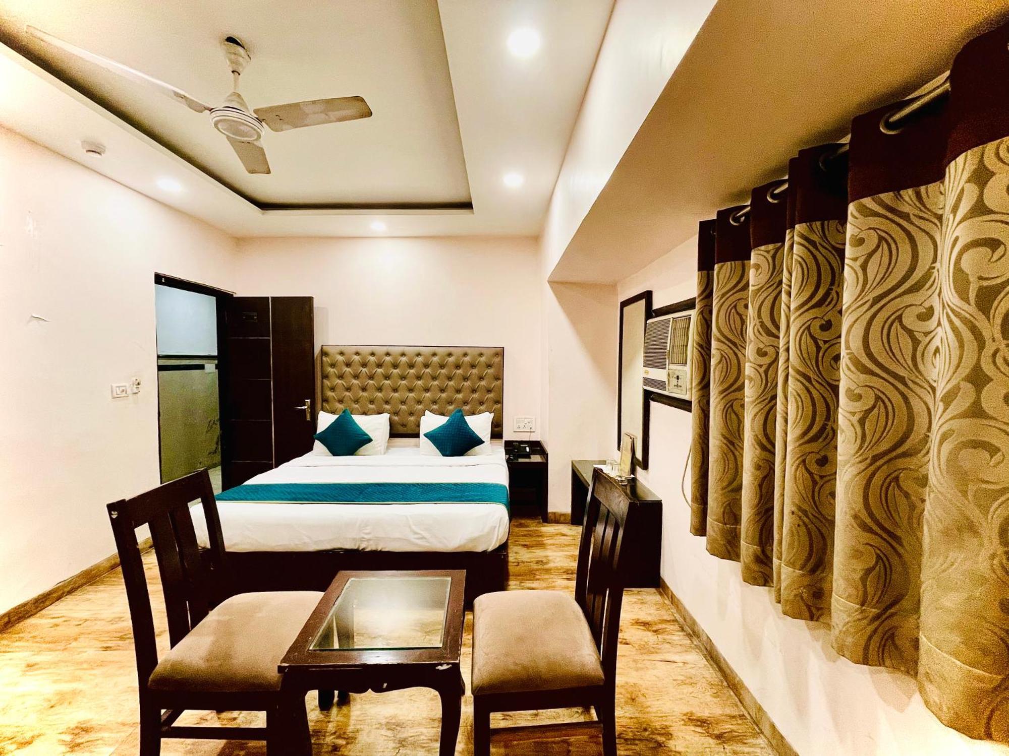 Kabeer' Front Of New Railway Station & 5 Minute From Connaught Place Hotel 3*