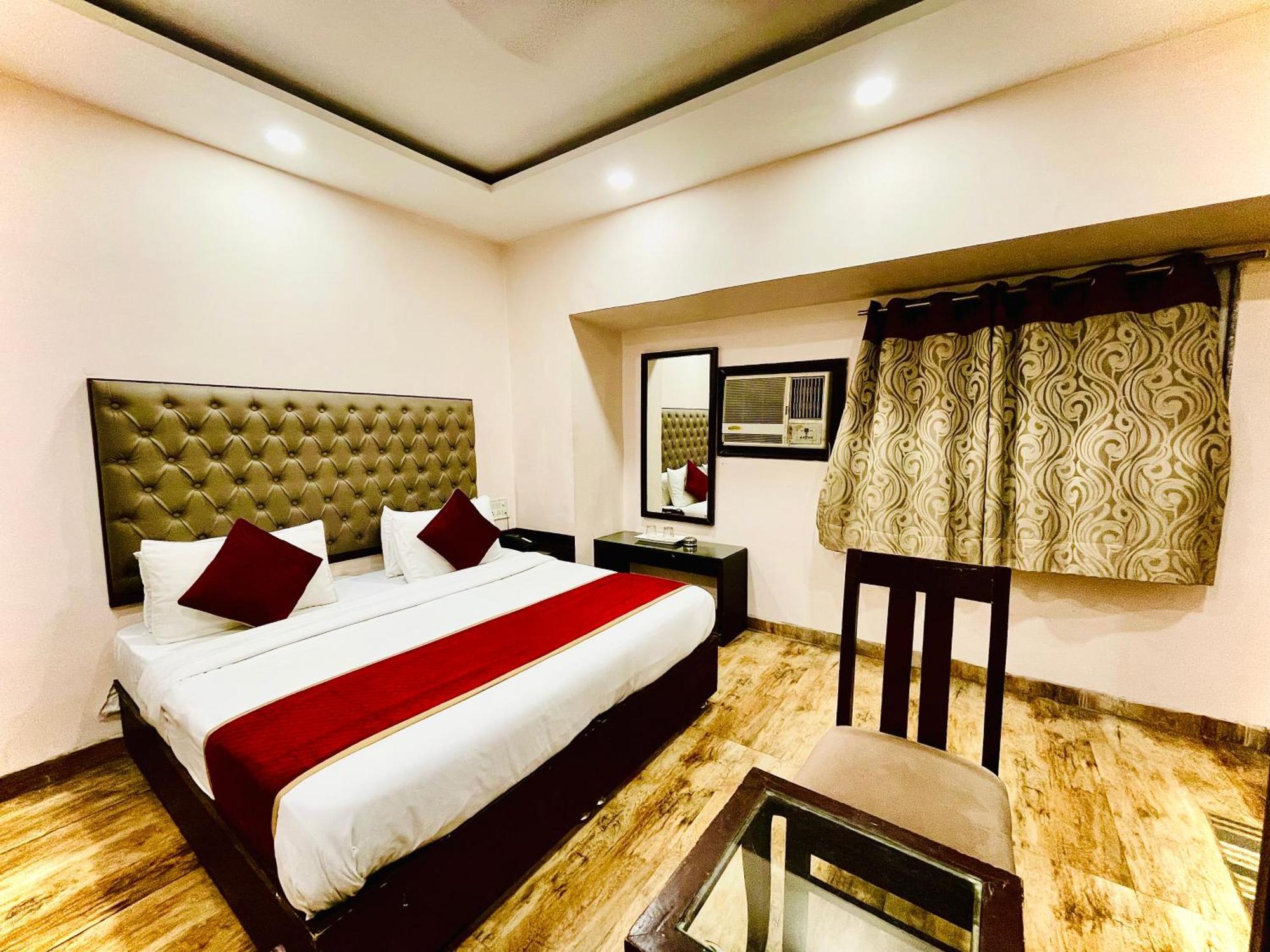 Kabeer' Front Of New Railway Station & 5 Minute From Connaught Place Hotel Delhi (National Capital Territory of India)