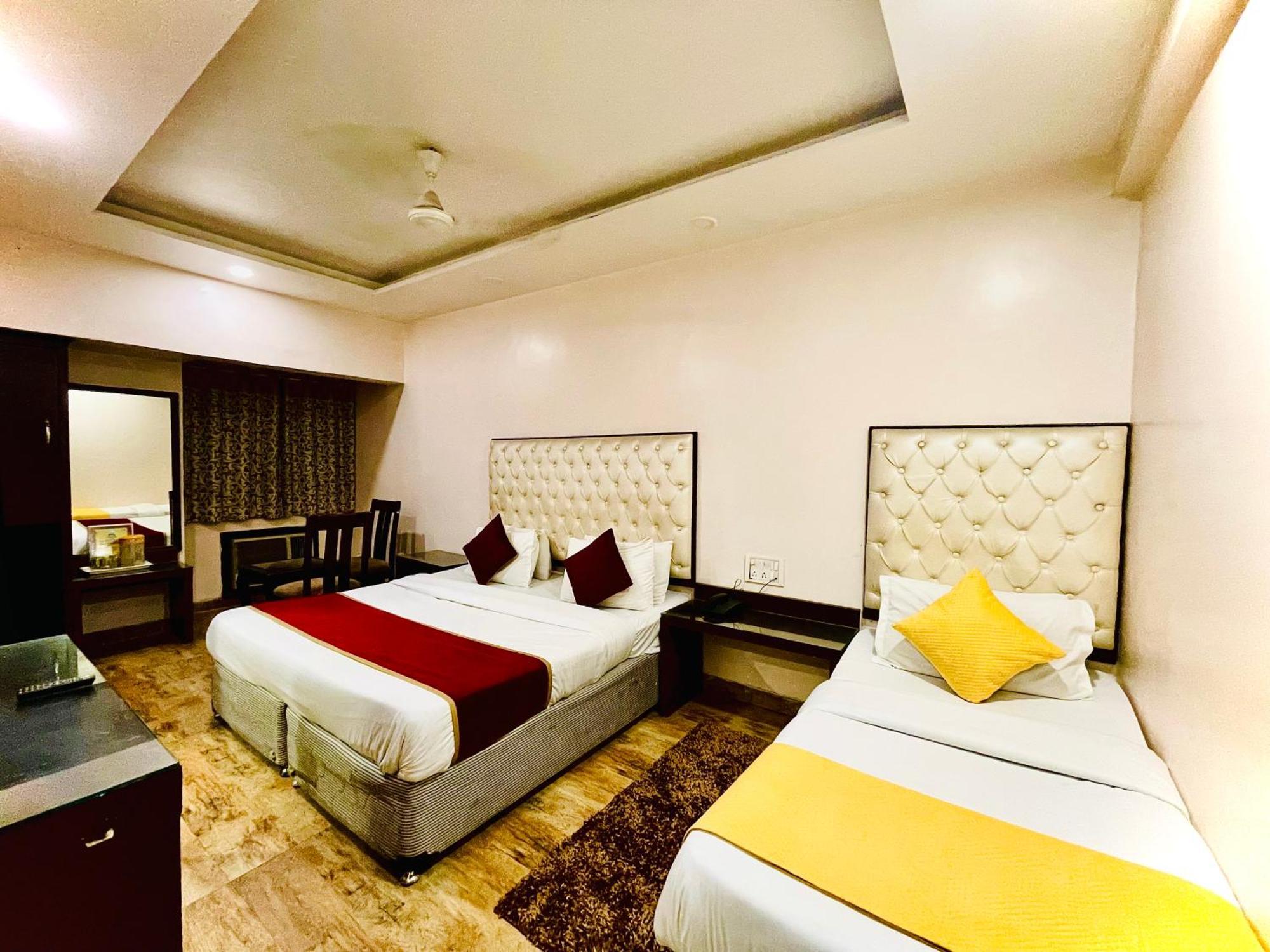 Kabeer' Front Of New Railway Station & 5 Minute From Connaught Place 3* Delhi (National Capital Territory of India)