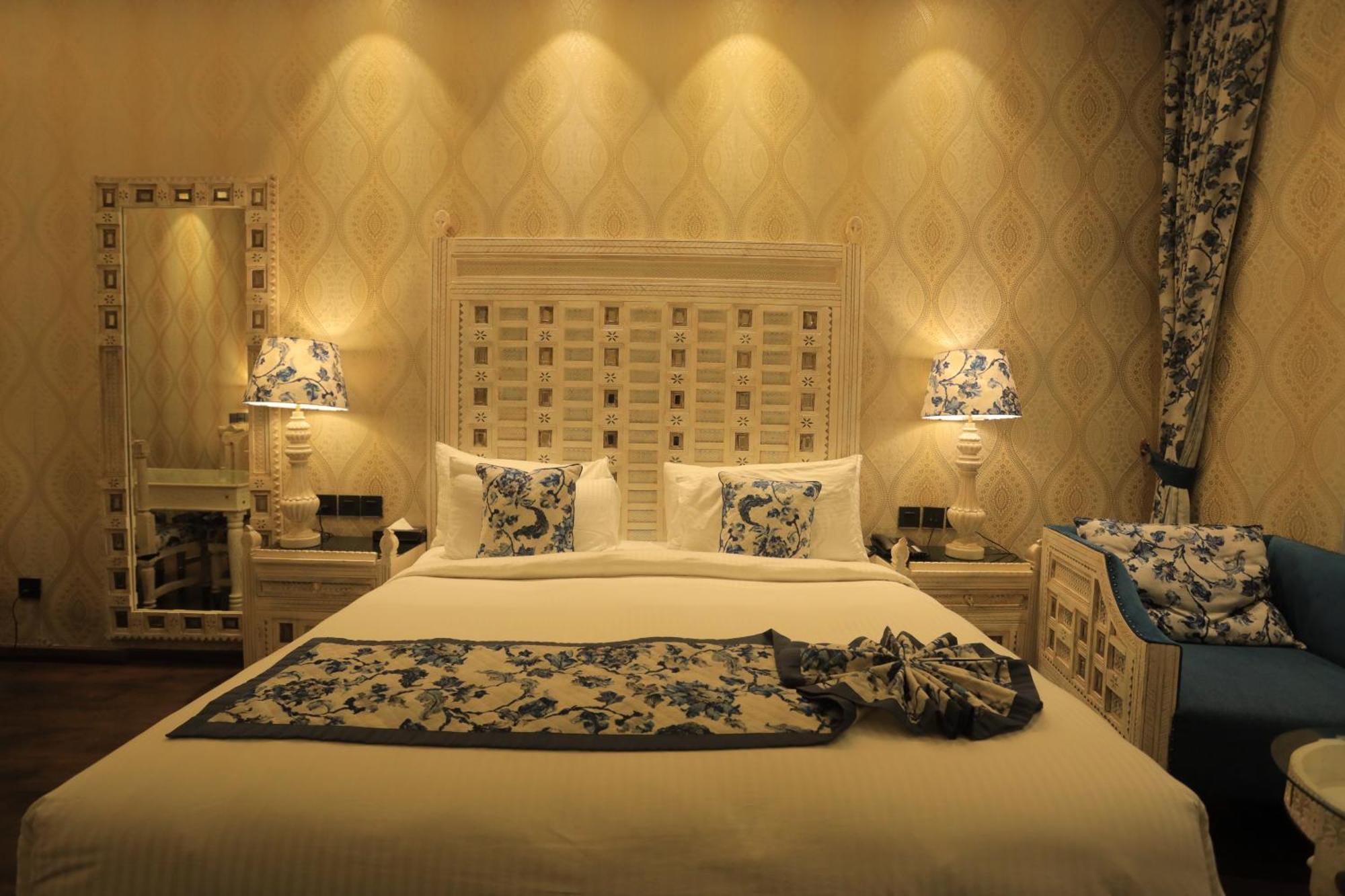 The Royal Venetian