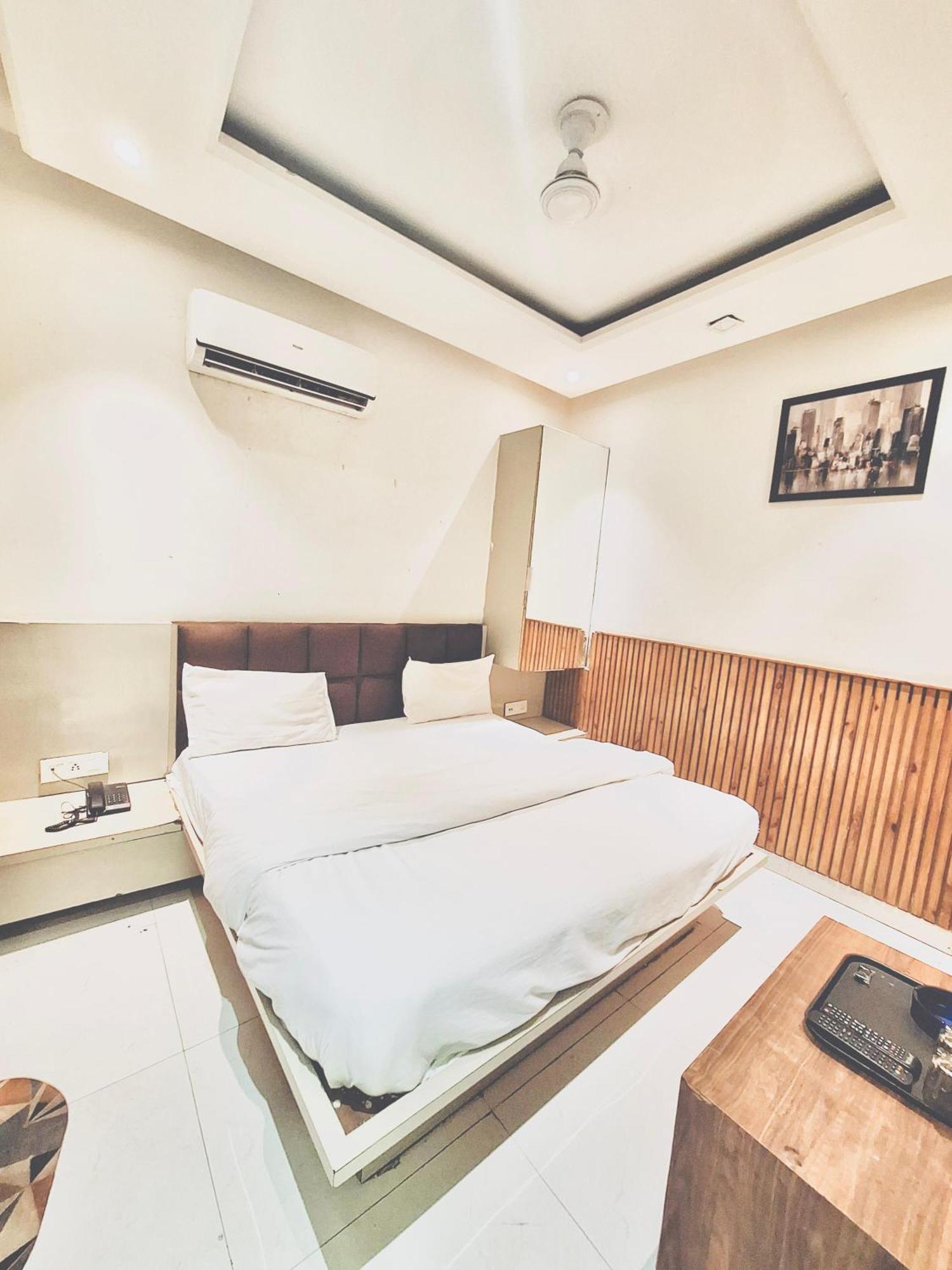 Seventh Heaven Hotel