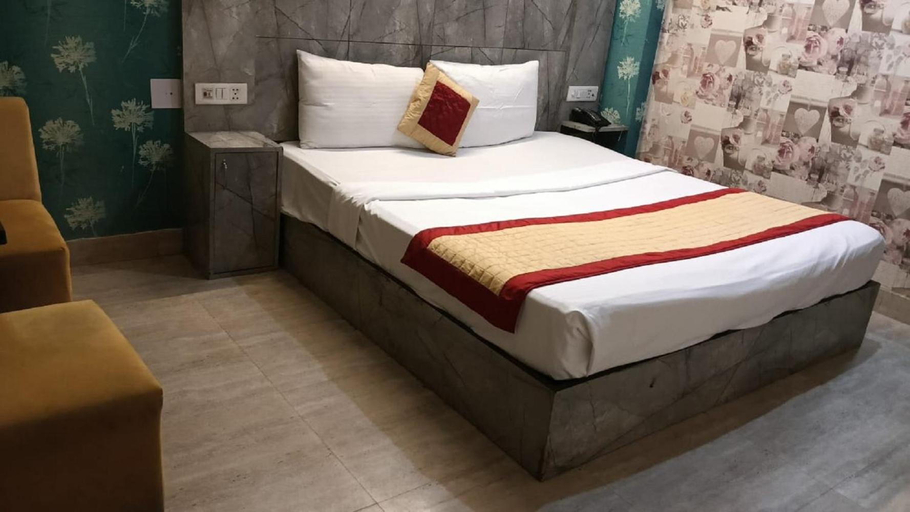 Edission View At Mahipalpur New Delhi