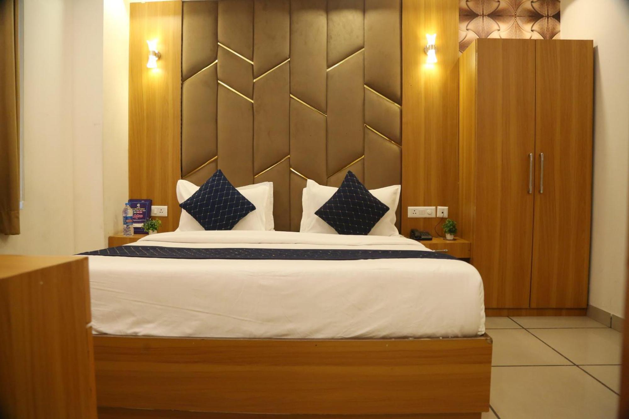 Panther Hotel