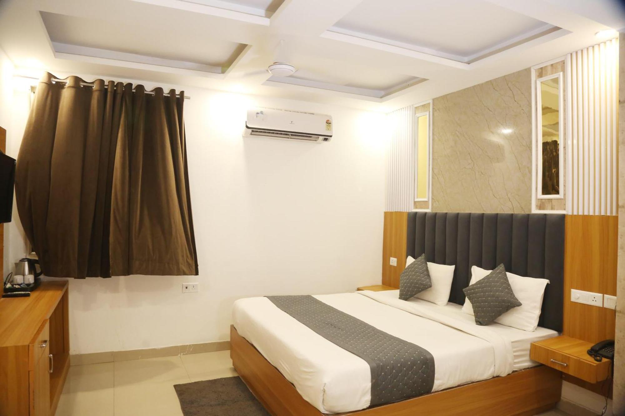Panther Hotel