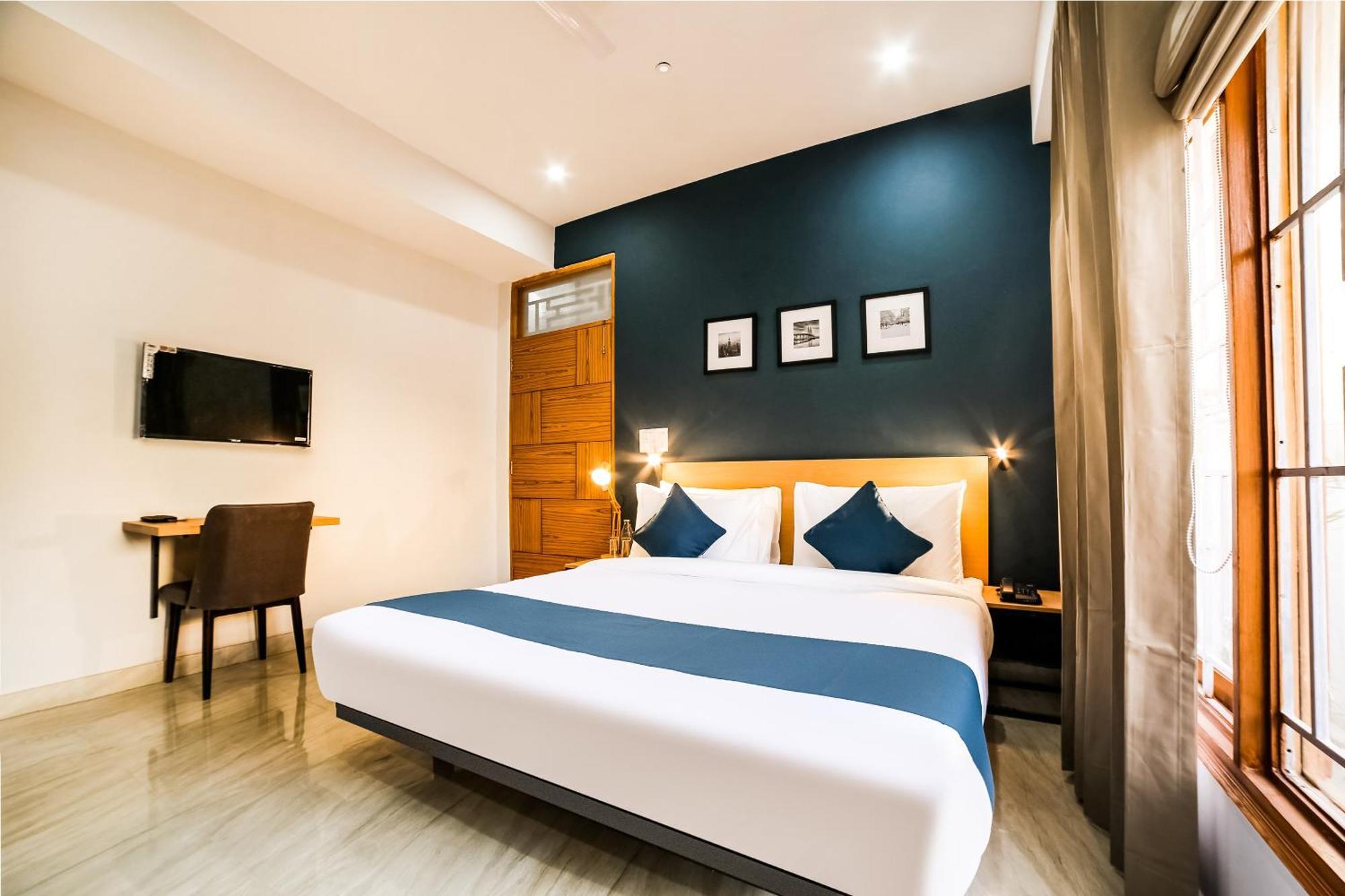 O Heaven Near Qutab Minar Metro Station Hotel