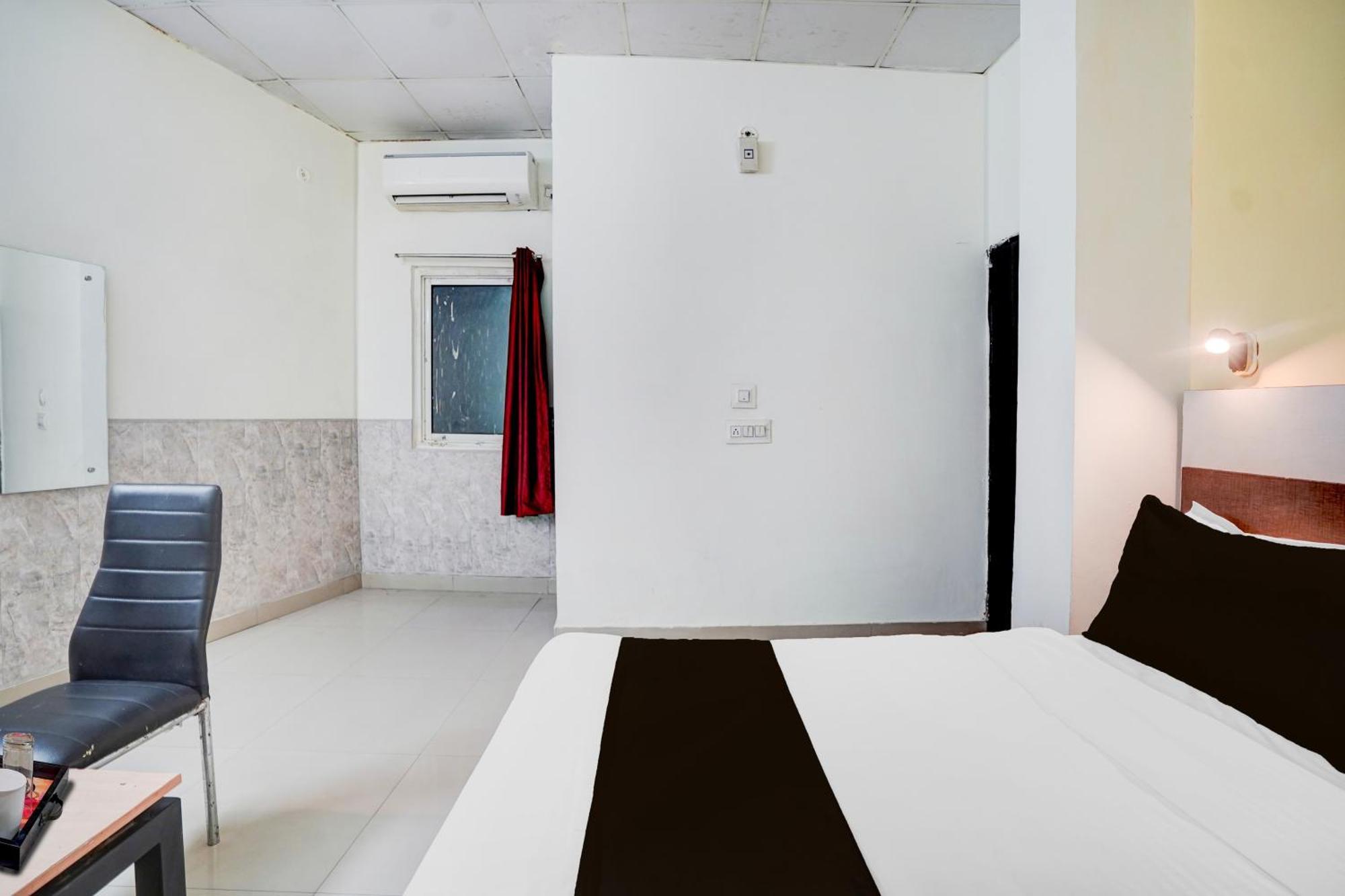Super O Vishkarma Colony Formerly Harmony Palace Hotel New Delhi