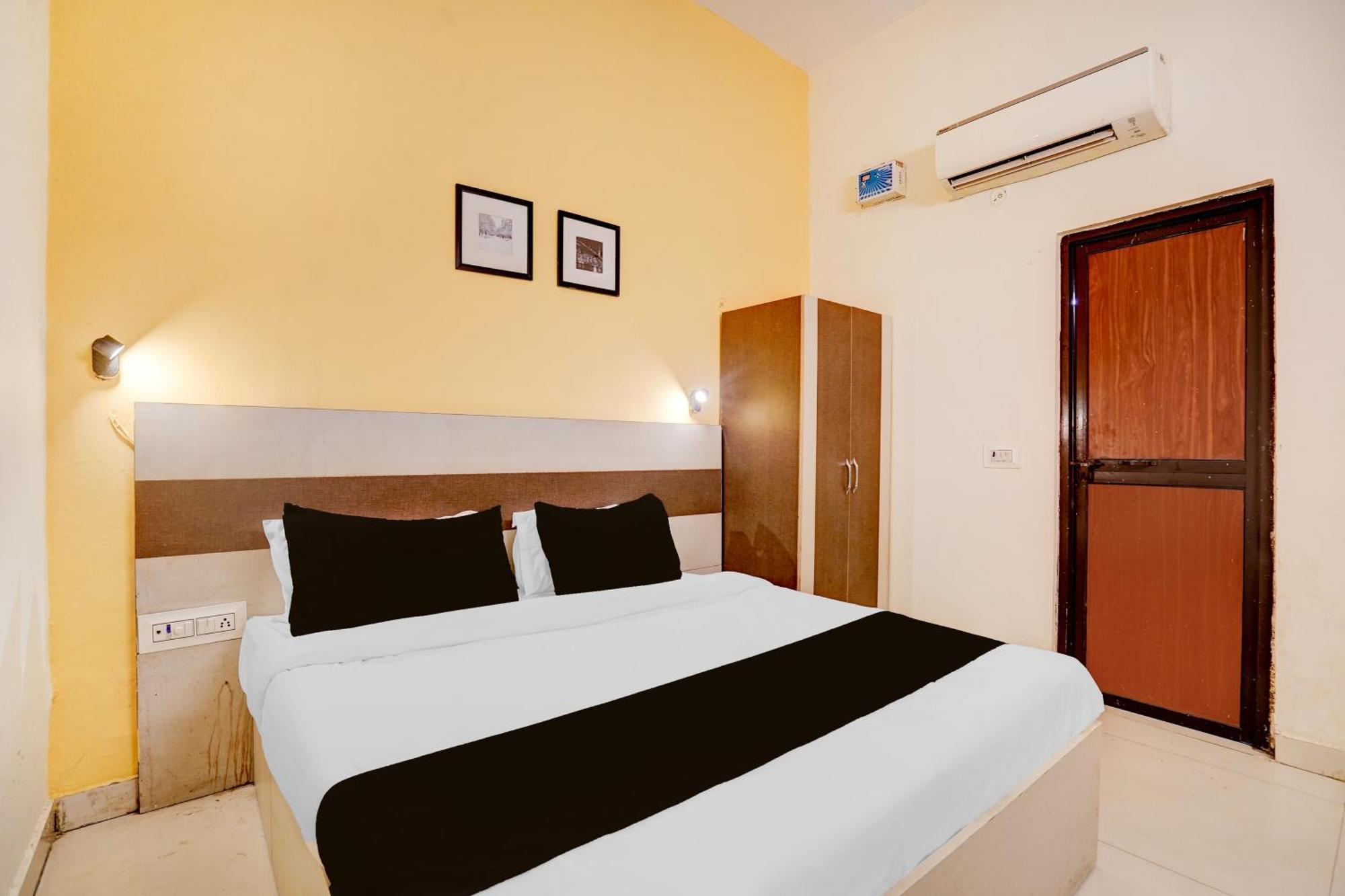 Super O Vishkarma Colony Formerly Harmony Palace Hotel