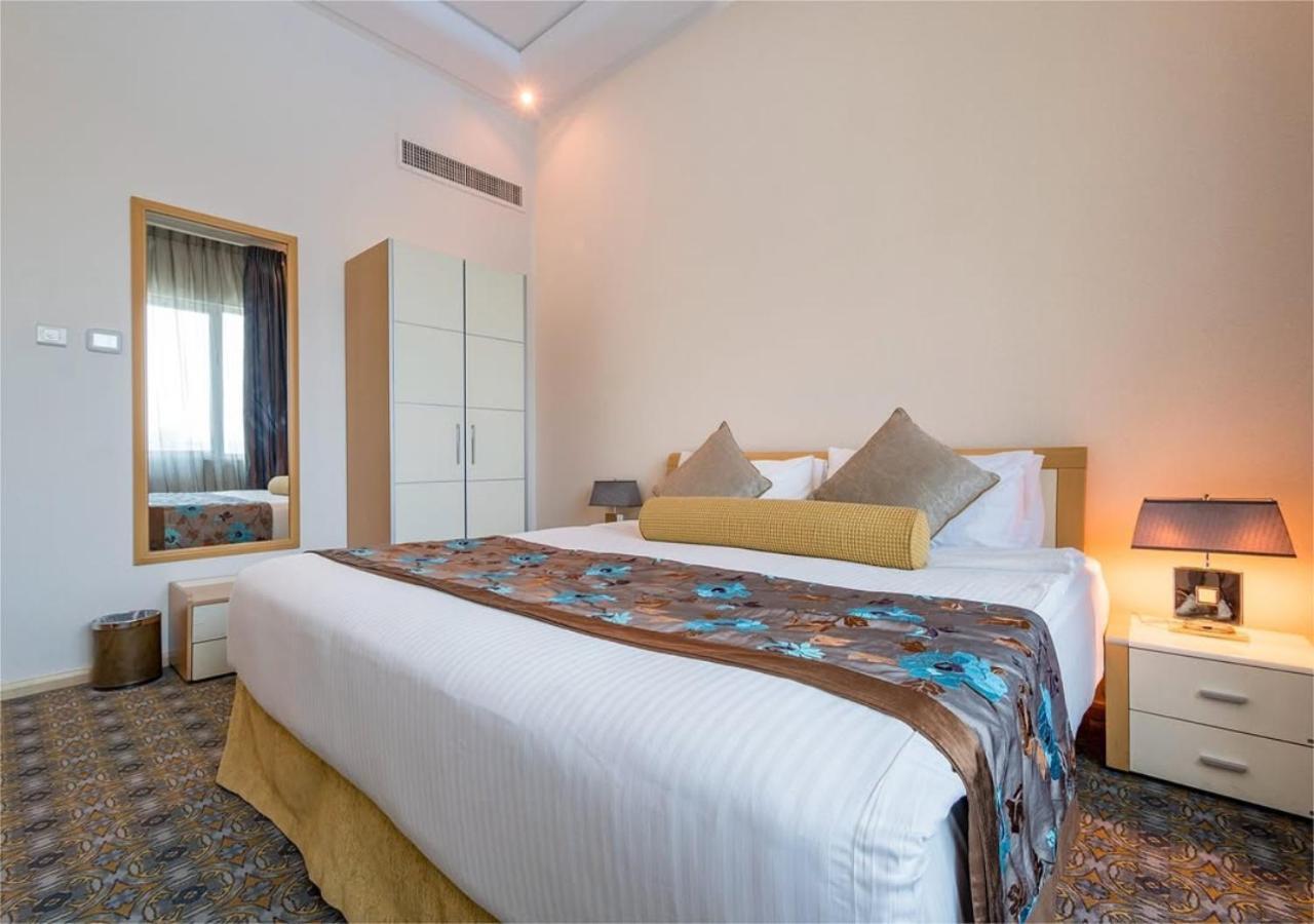 De Belwood Near Igi Delhi Airport New Delhi