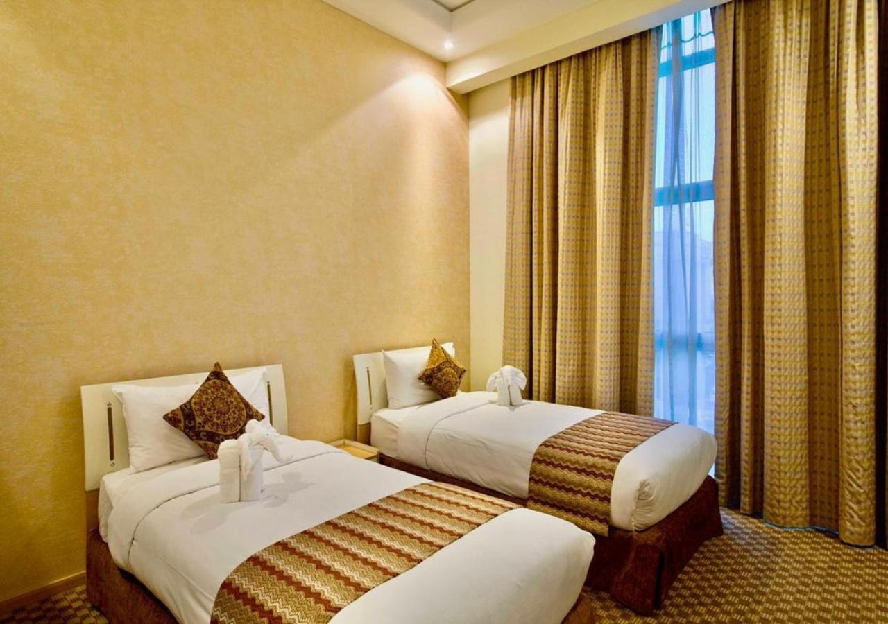 De Belwood Near Igi Delhi Airport 4* New Delhi