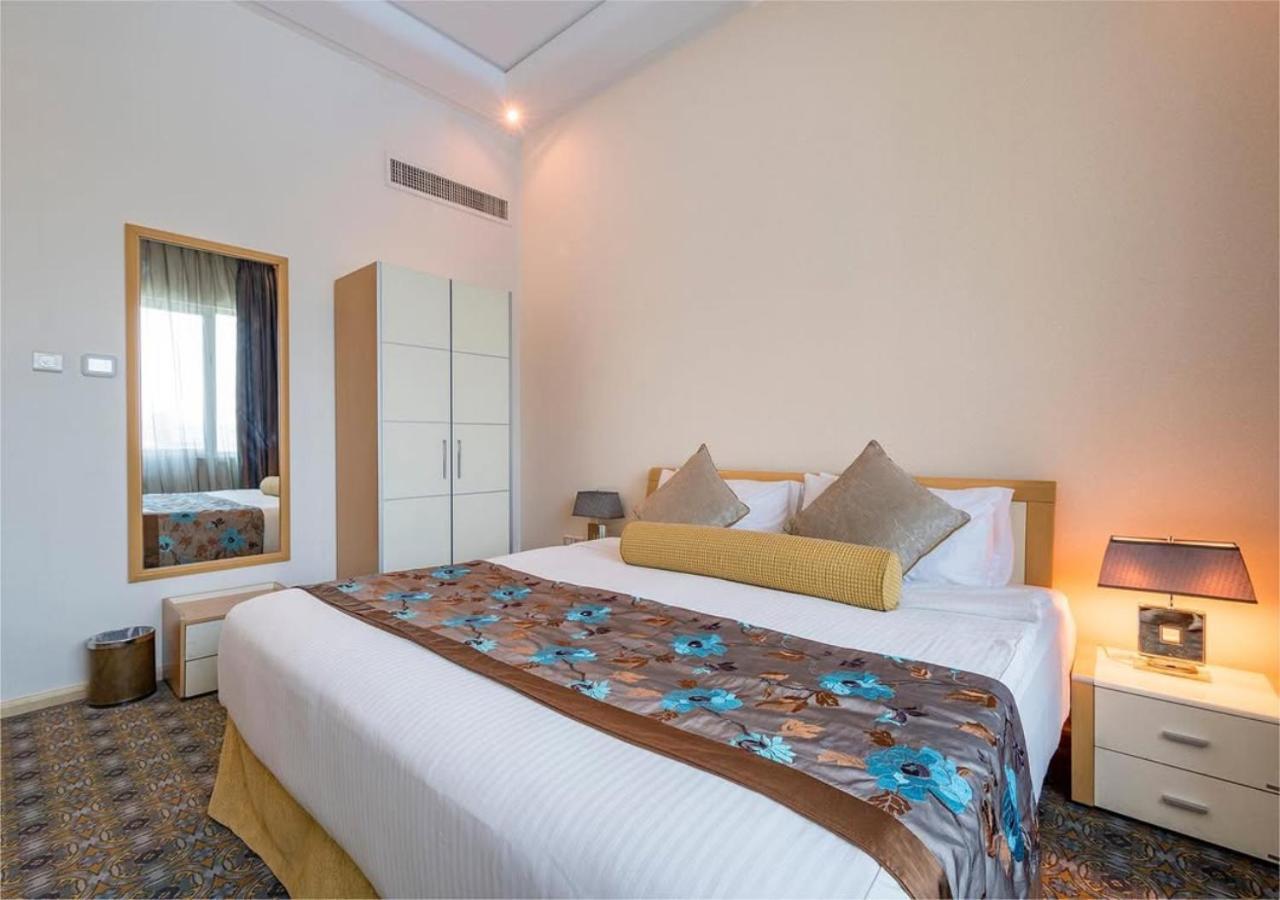 De Belwood Near Igi Delhi Airport Hotel New Delhi