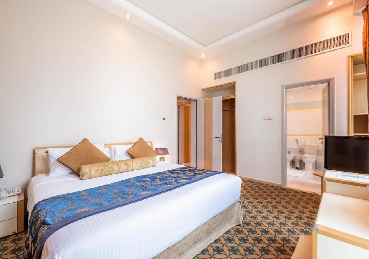De Belwood Near Igi Delhi Airport New Delhi