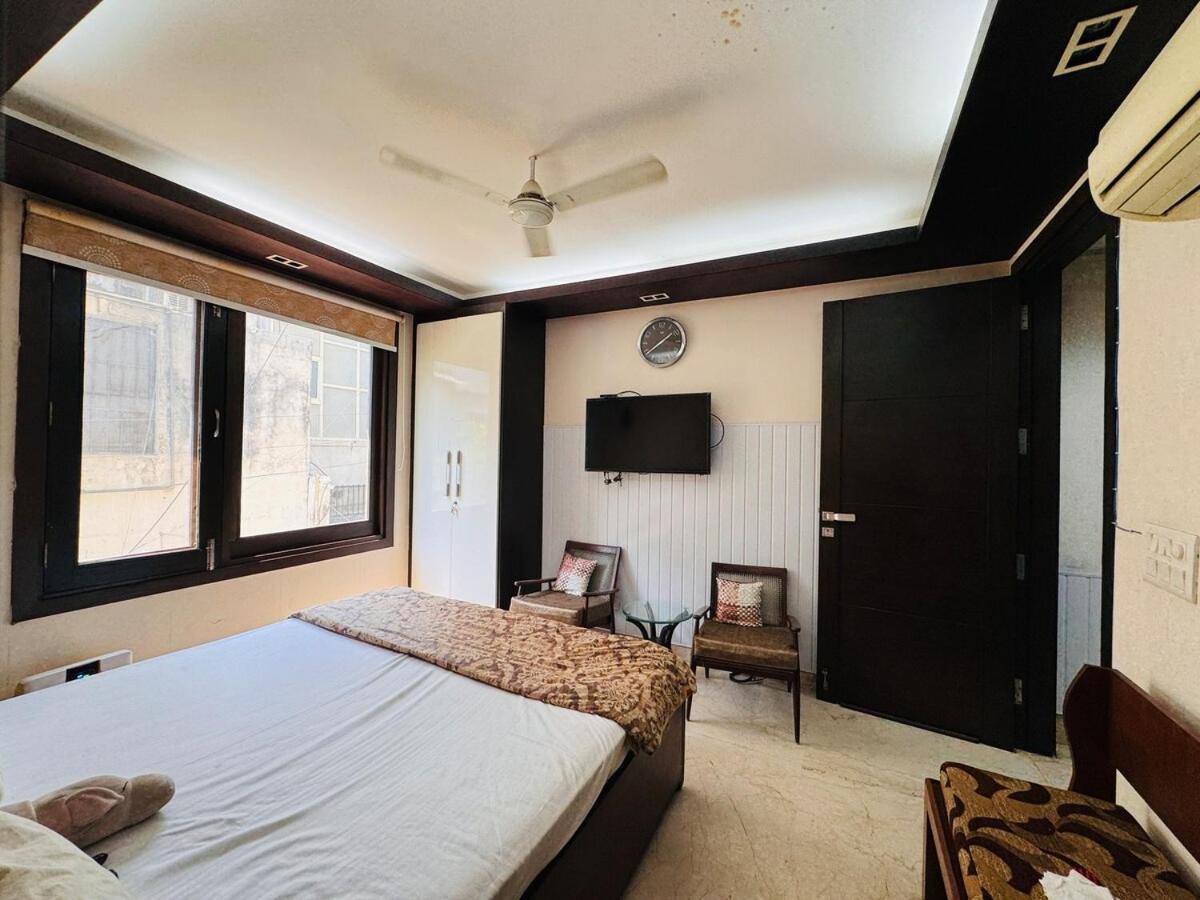 3br Spacious Park Facing With Balcony Apartment