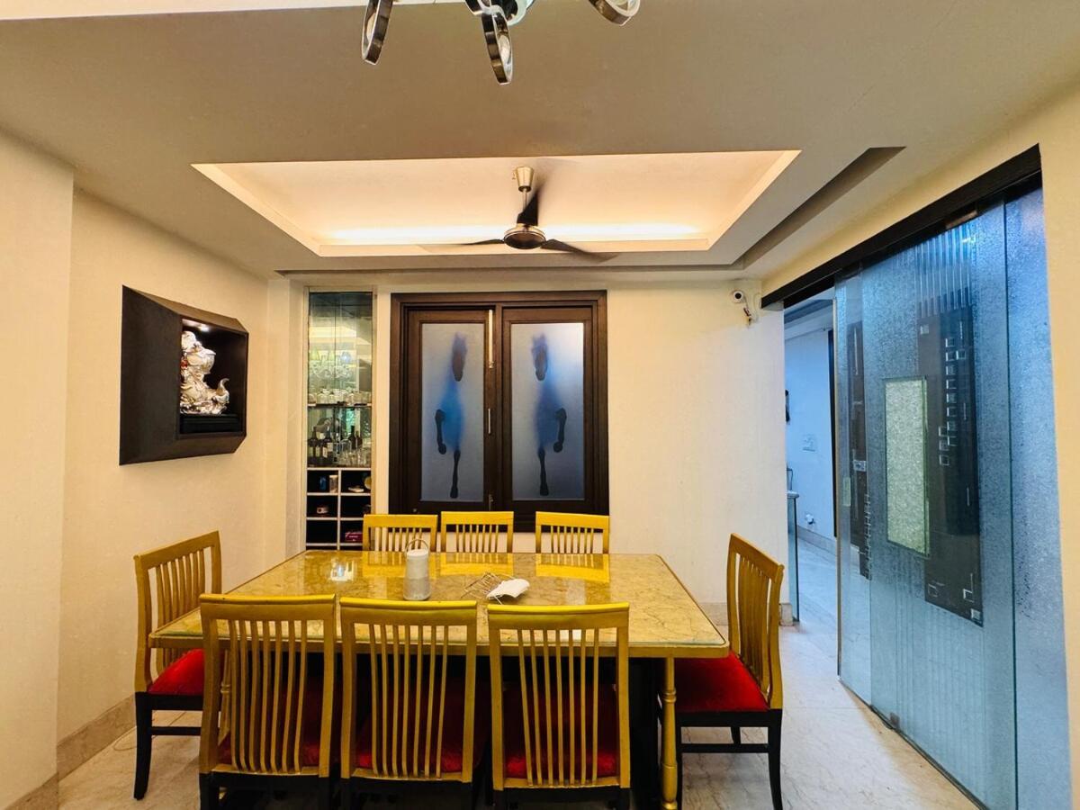 3br Spacious Park Facing With Balcony Apartment *
