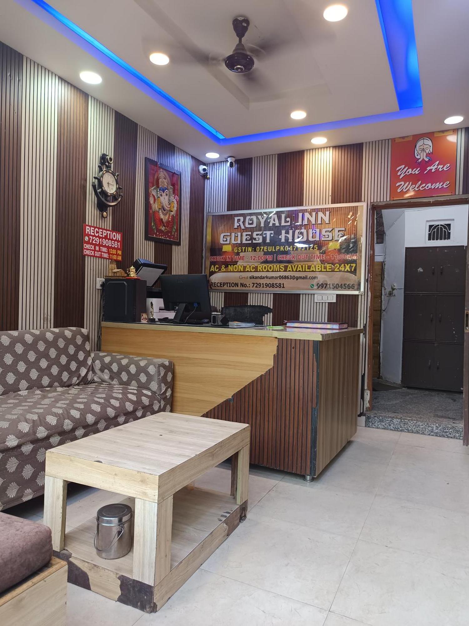 Royal -01 Minute Walk In Nizamuddin Railway Station *