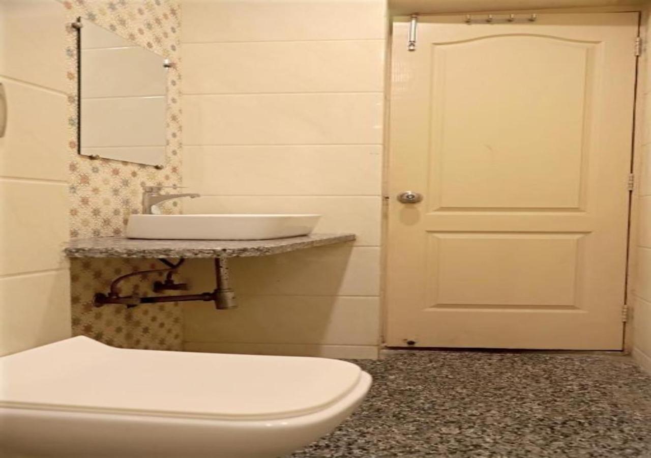 Hotel Aeron Paharganj 4*