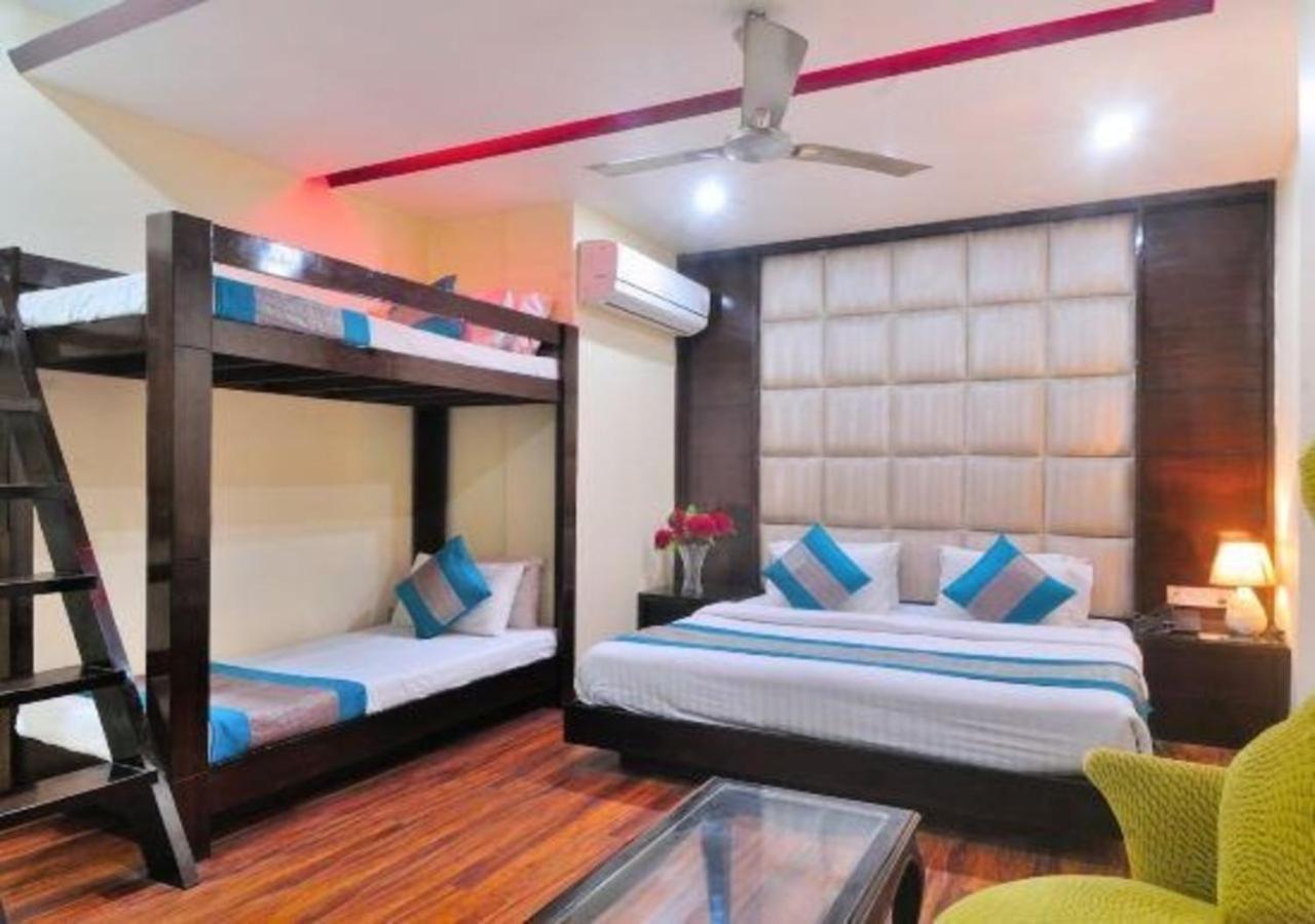 Hotel Aeron Paharganj New Delhi