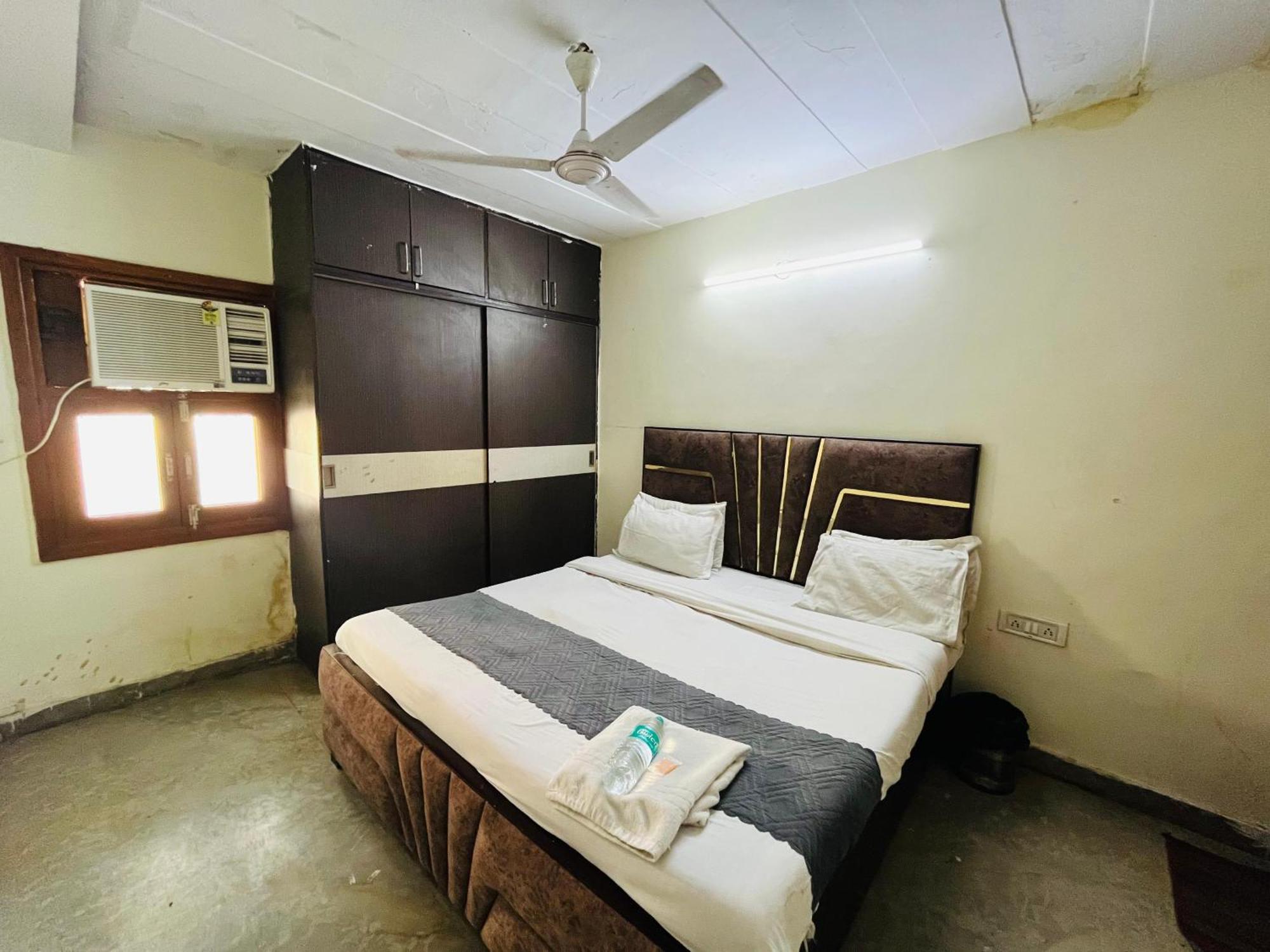 Roomshala 152 Sukoon