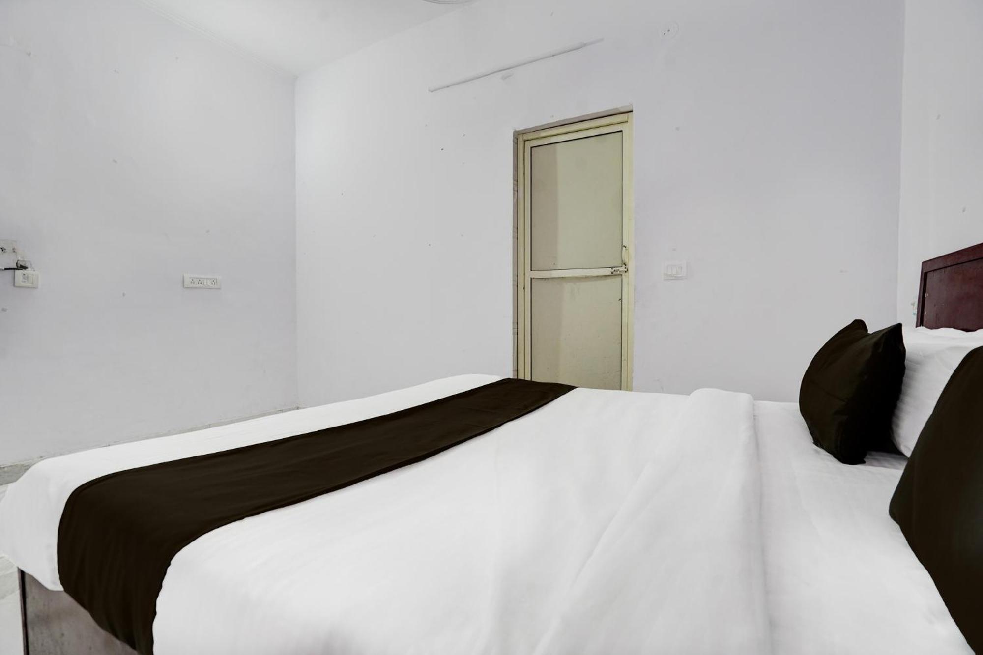 Super O Wamson Hotel Kalkaji Devi