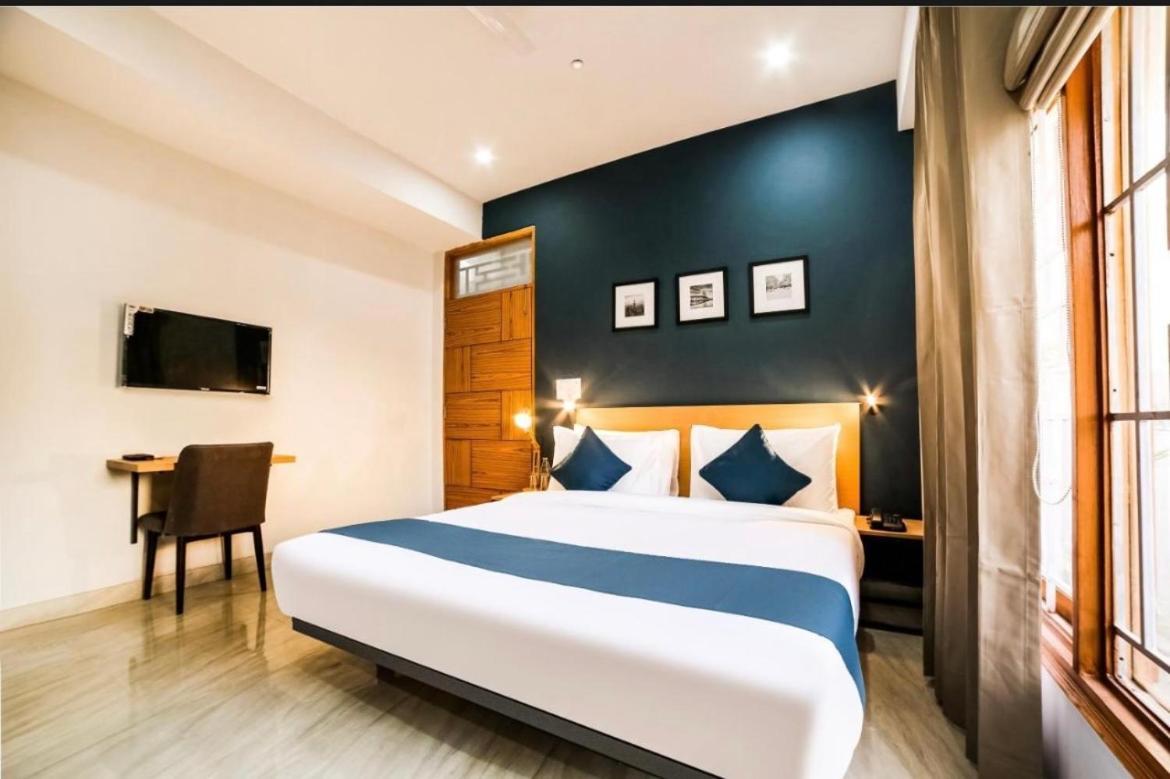 Moon Residency-near Delhi Airport Hotel 3*