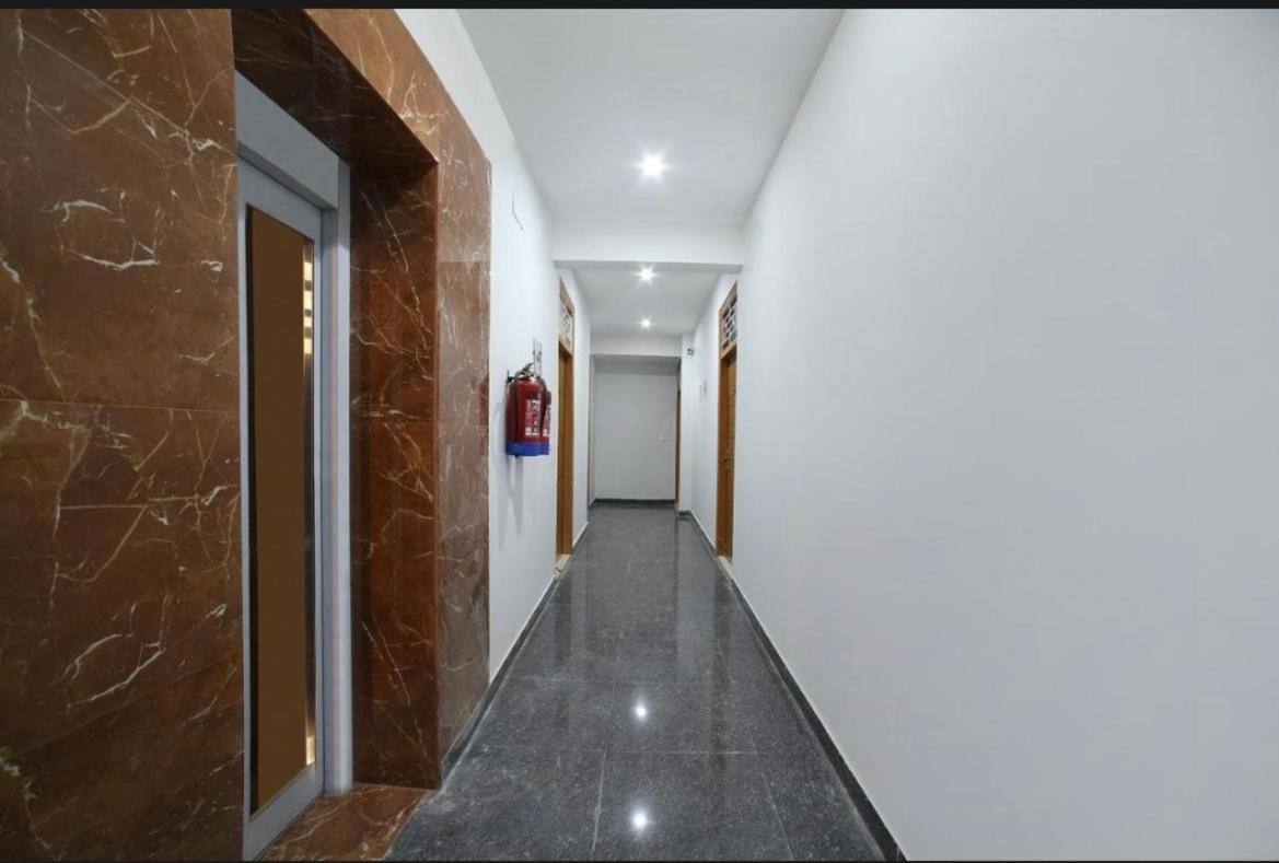 Hotel Moon Residency-near Delhi Airport