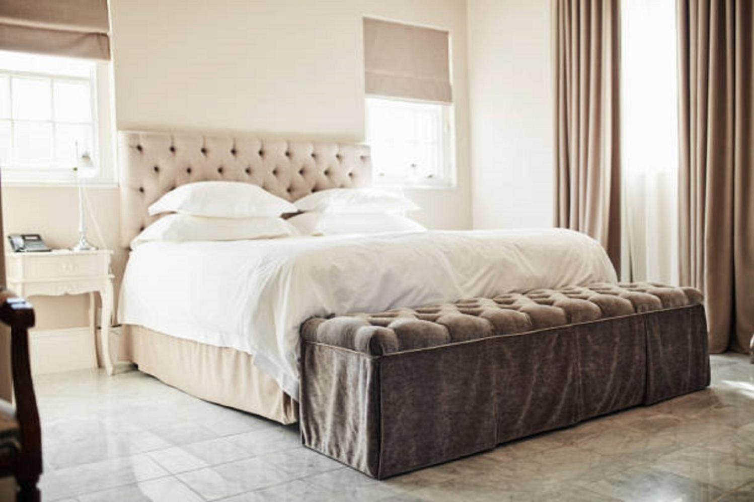 Hotel The Royal En Casa Near Delhi Airport New Delhi