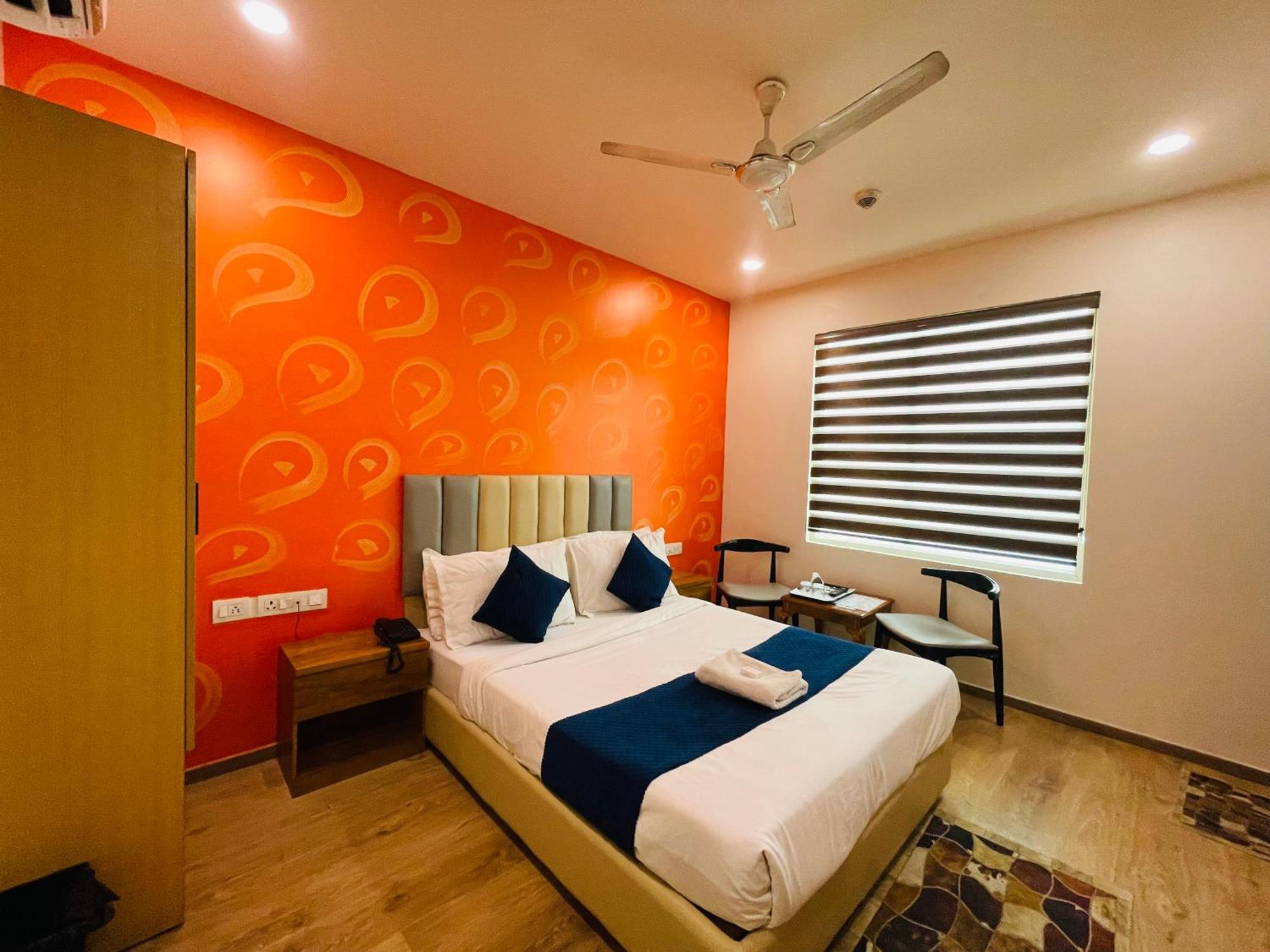 Hotel 7 Star Paschim Vihar Couple Friendly 3*