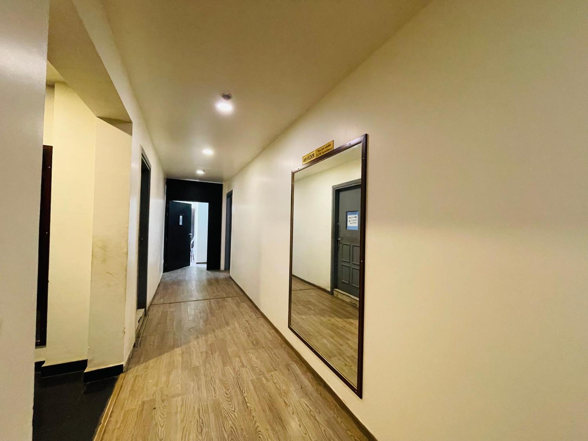 7 Star Paschim Vihar Couple Friendly