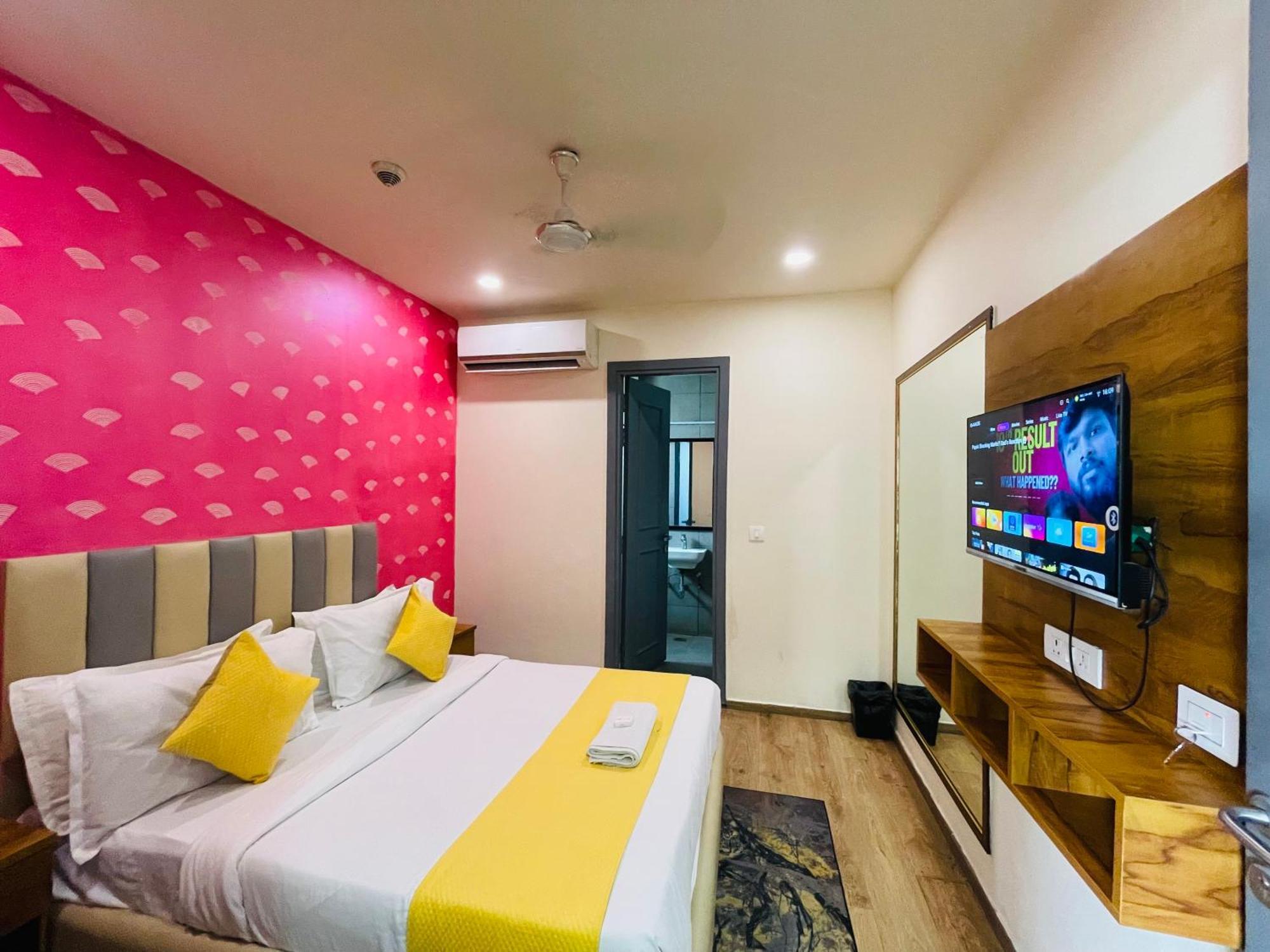 7 Star Paschim Vihar Couple Friendly Hotel 3*