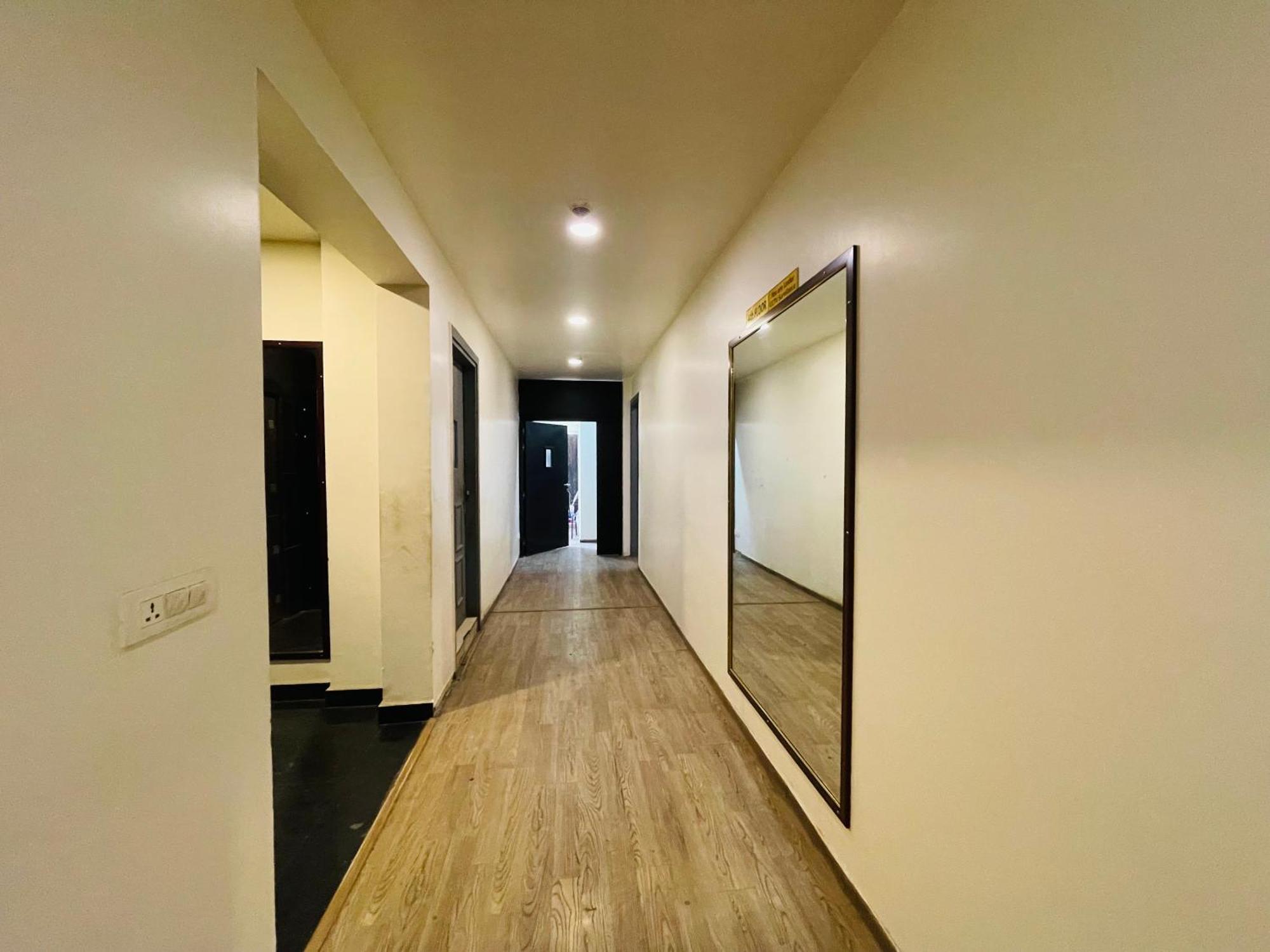 Hotel 7 Star Paschim Vihar Couple Friendly Delhi (National Capital Territory of India)