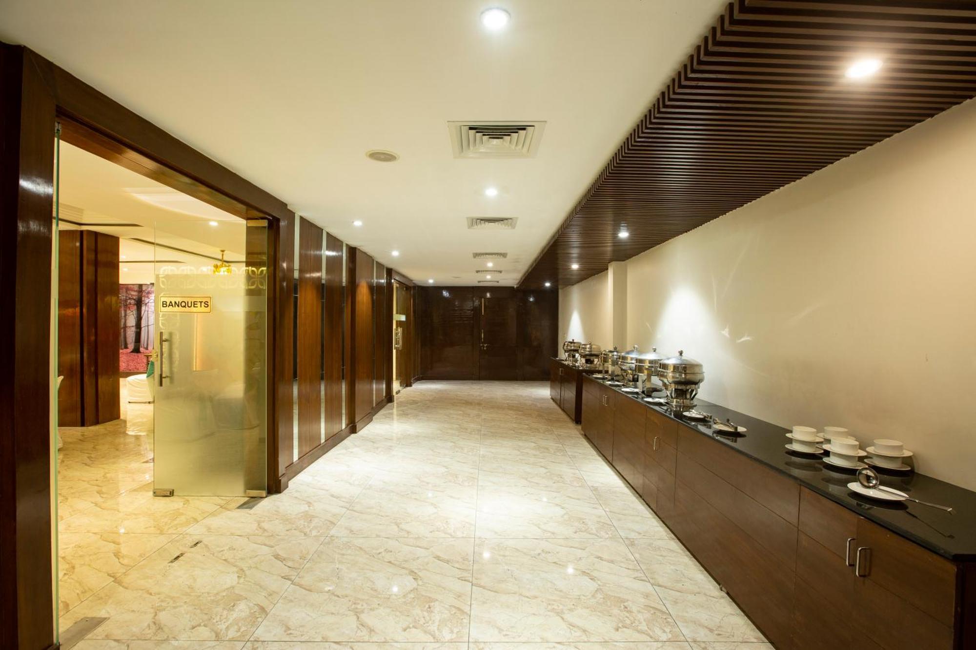 Hotel Park View Delhi Airport 4* New Delhi