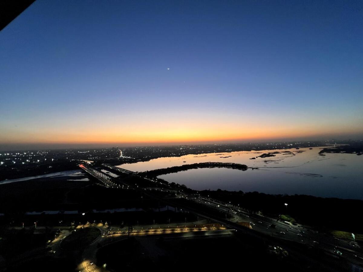 The Sunset River & Skyline View 35 Floor *