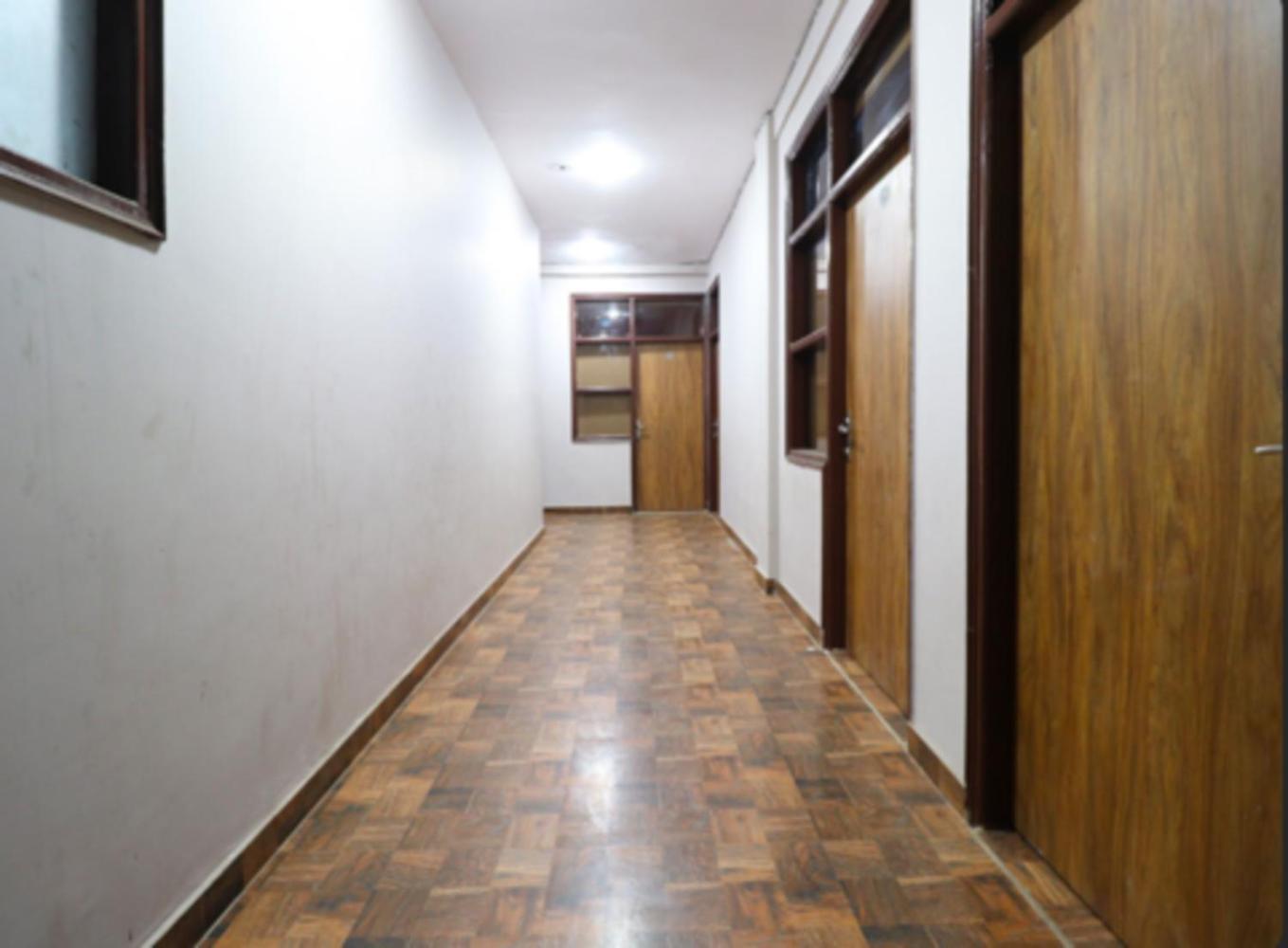 Guest house Kerala - Near Nizamuddin Railway Station New Delhi