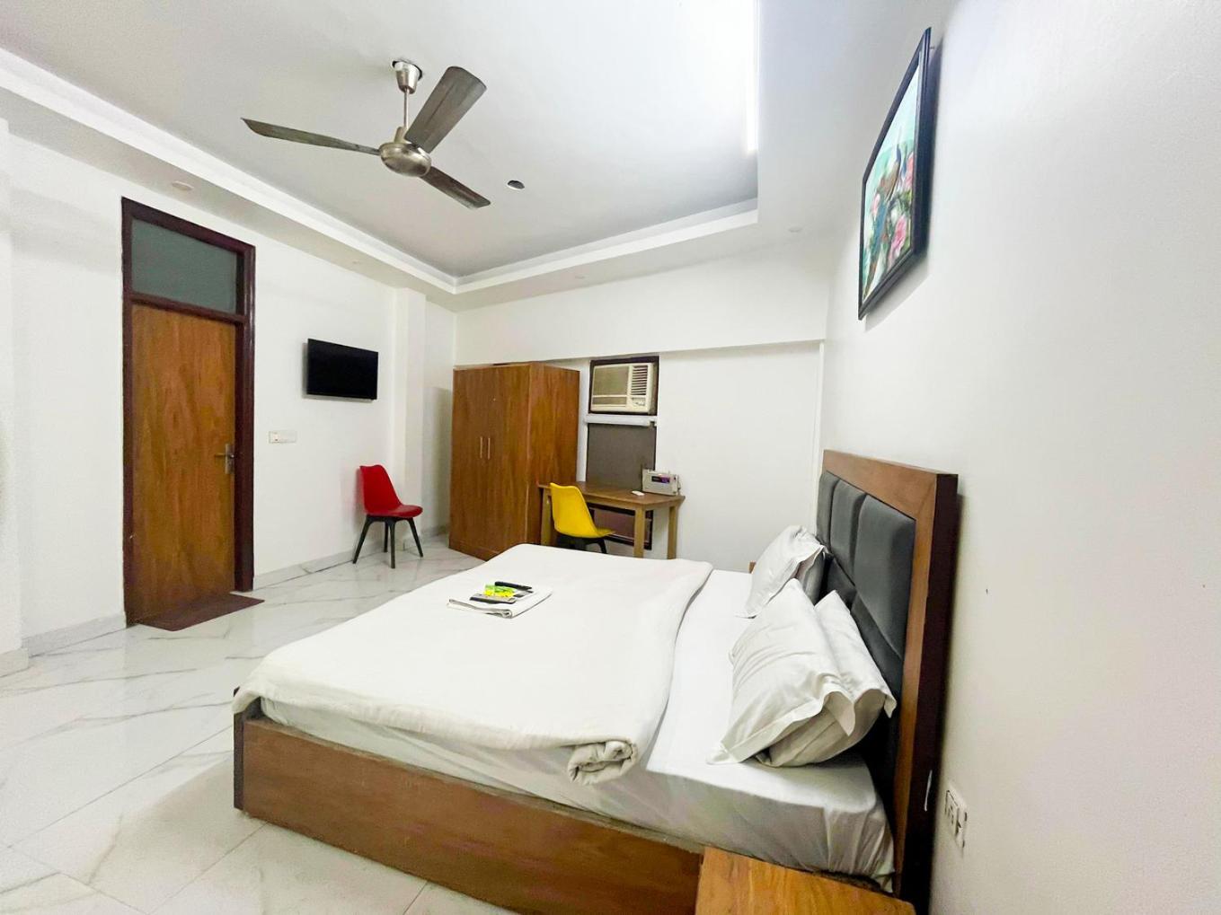 Kerala - Near Nizamuddin Railway Station Guest house
