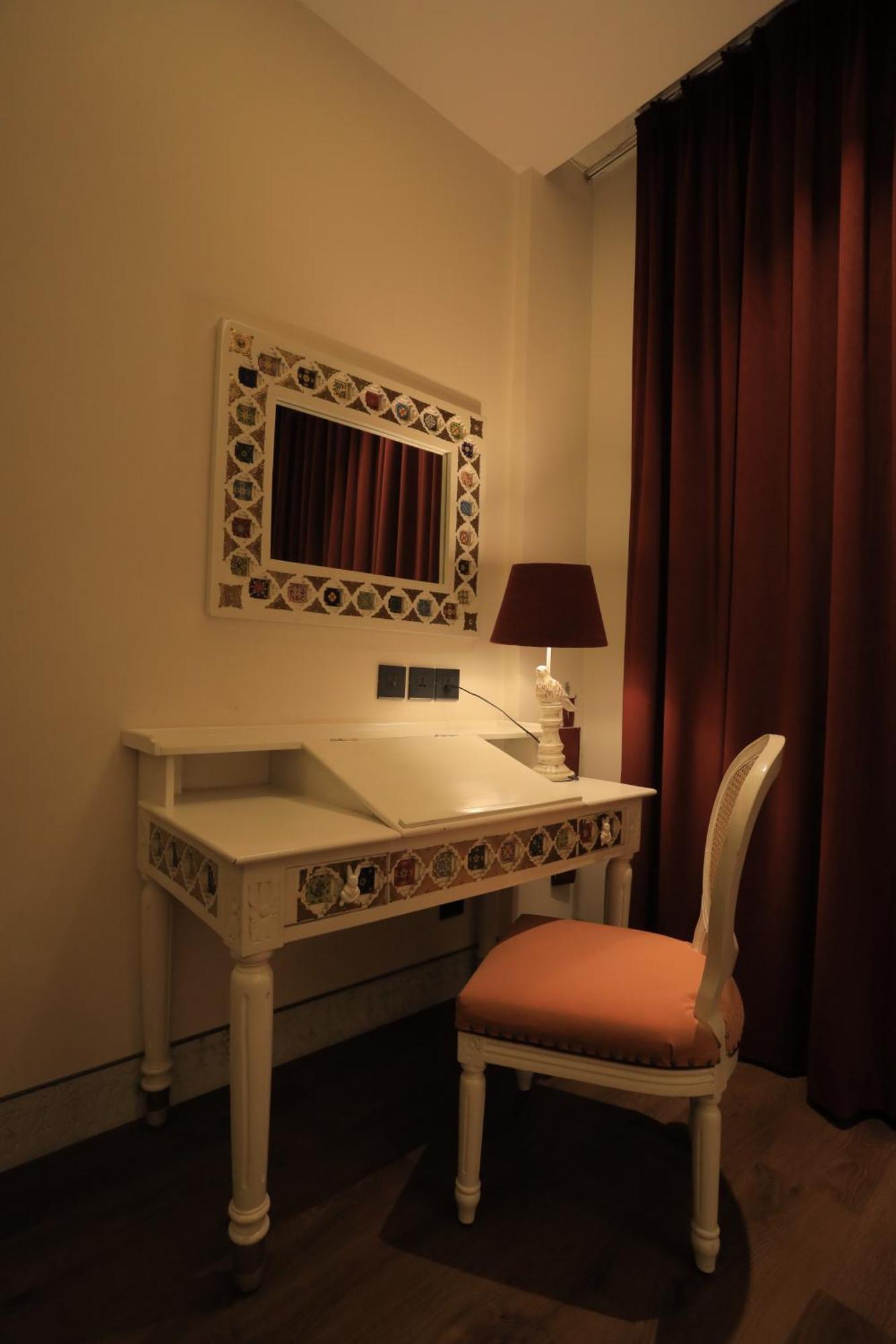 The Royal Venetian Hotel