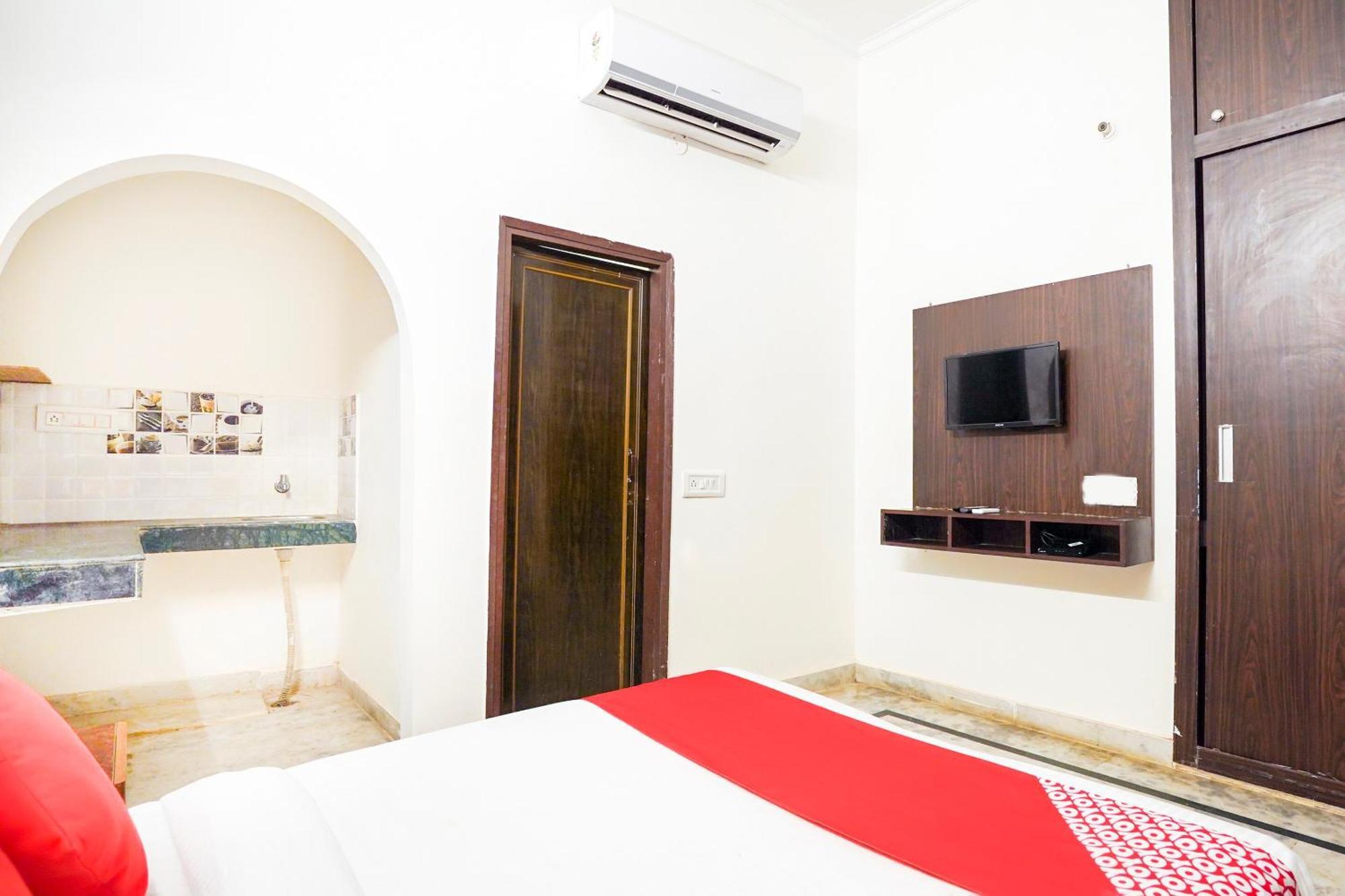 O Ratiram Palace By Wamson Hotel 3*