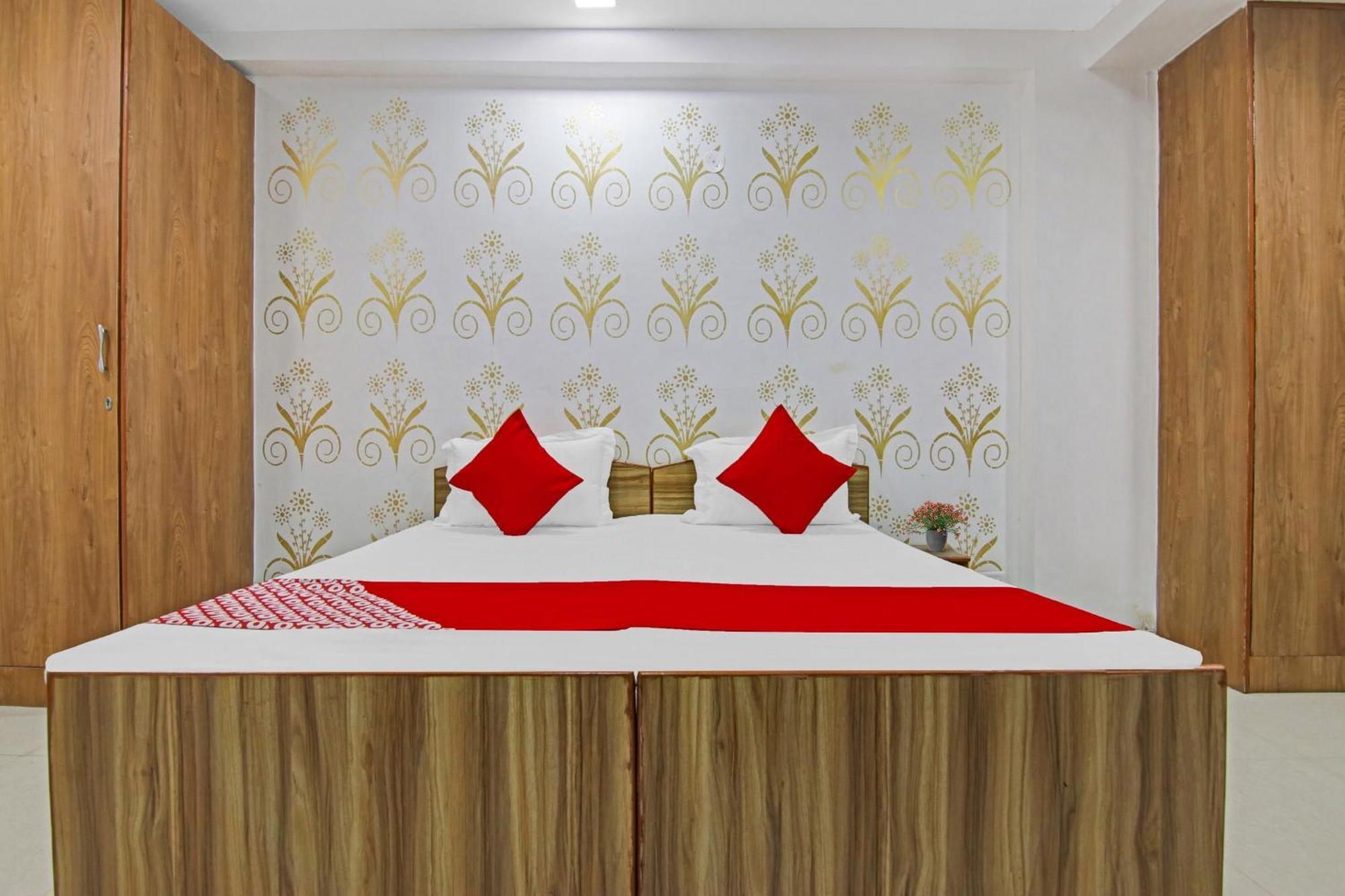 Hotel O Check Kapas Hera