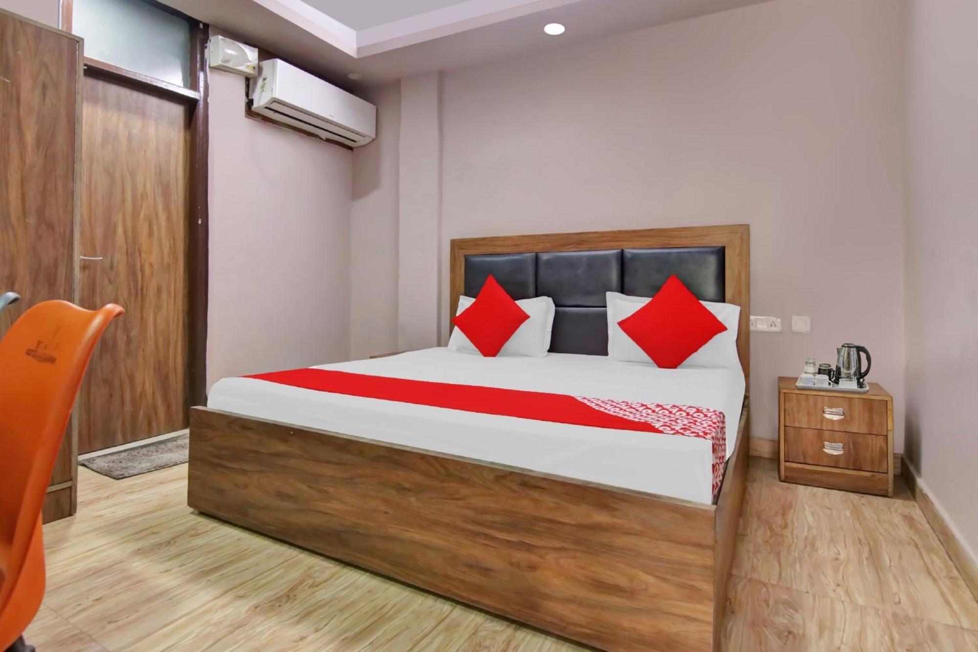 O 3* New Delhi