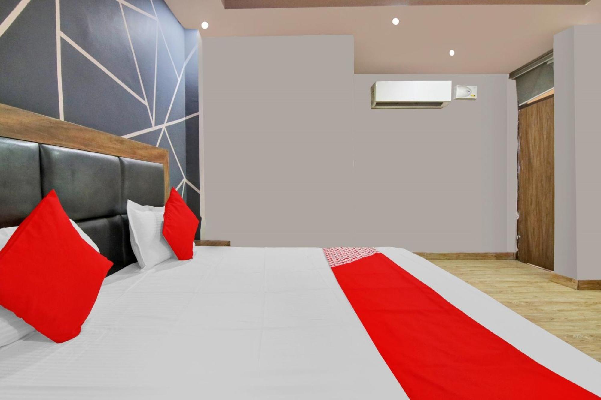Hotel O 3*