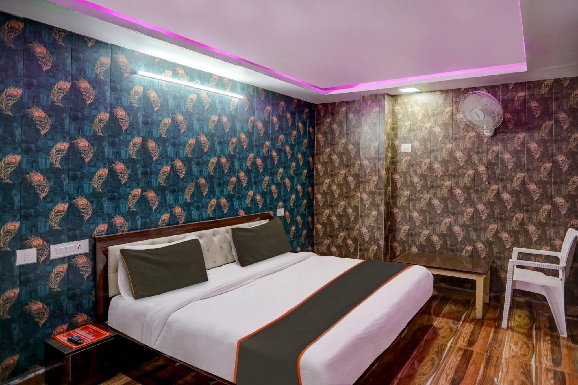 Hotel Oyo 81208 Terrene Empire 4*