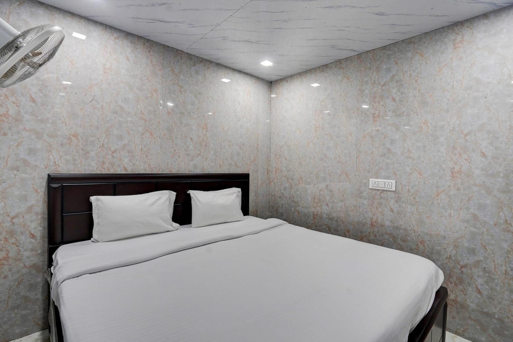 Hotel O Pop A Happy Plaza 3*