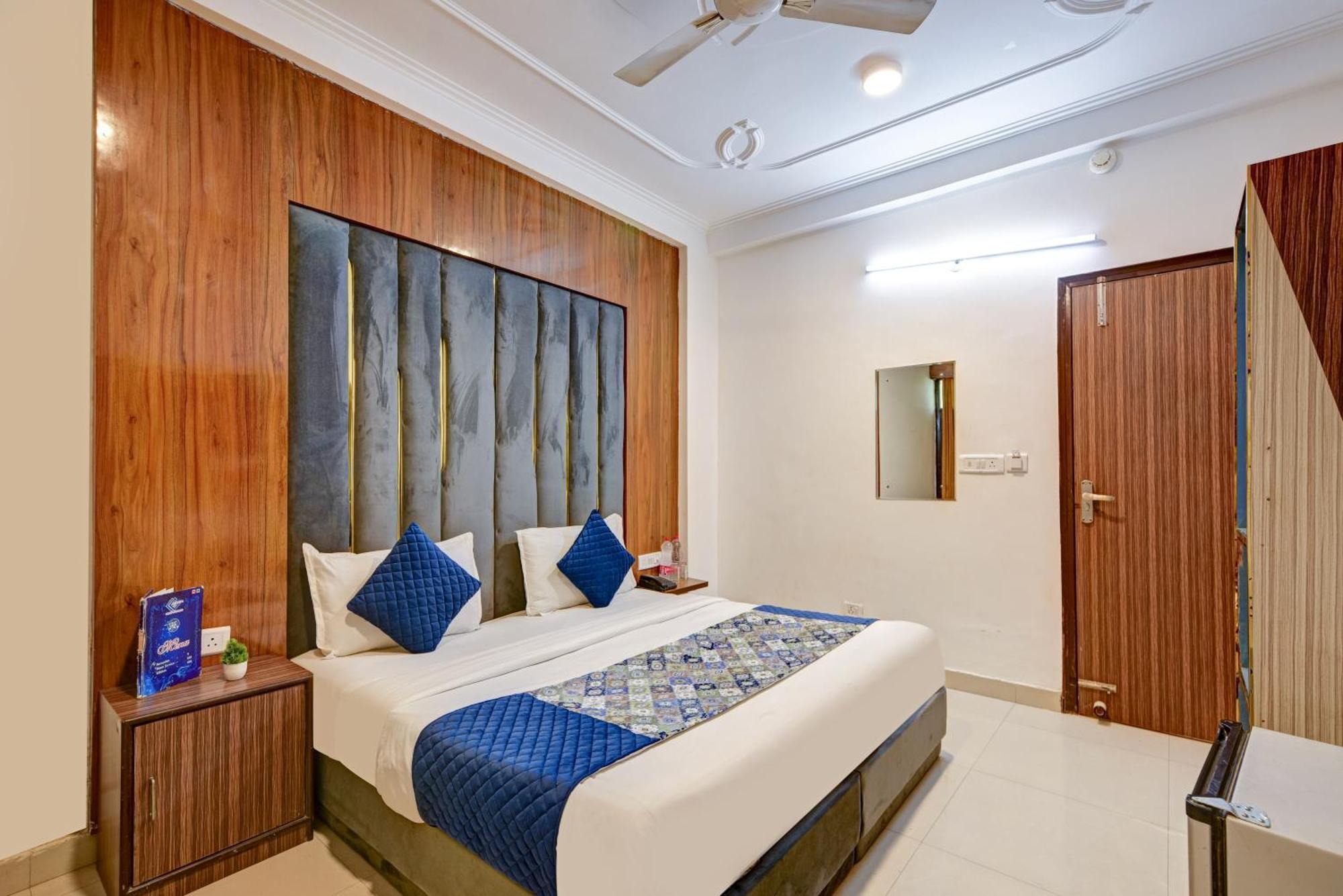 Kiara Near Delhi Airport - Free Airport Drop Hotel