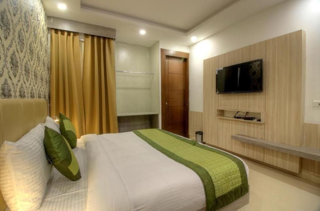 Almaty International With Free Airport Transffer 4*