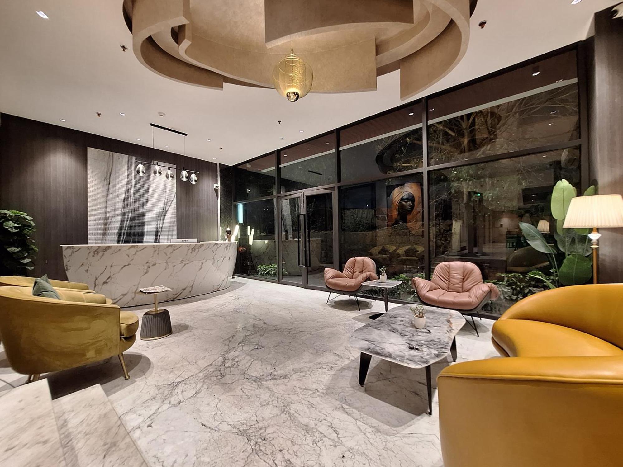 Hotel Iva Premium Delhi Airport - Free Airport Drop 4*