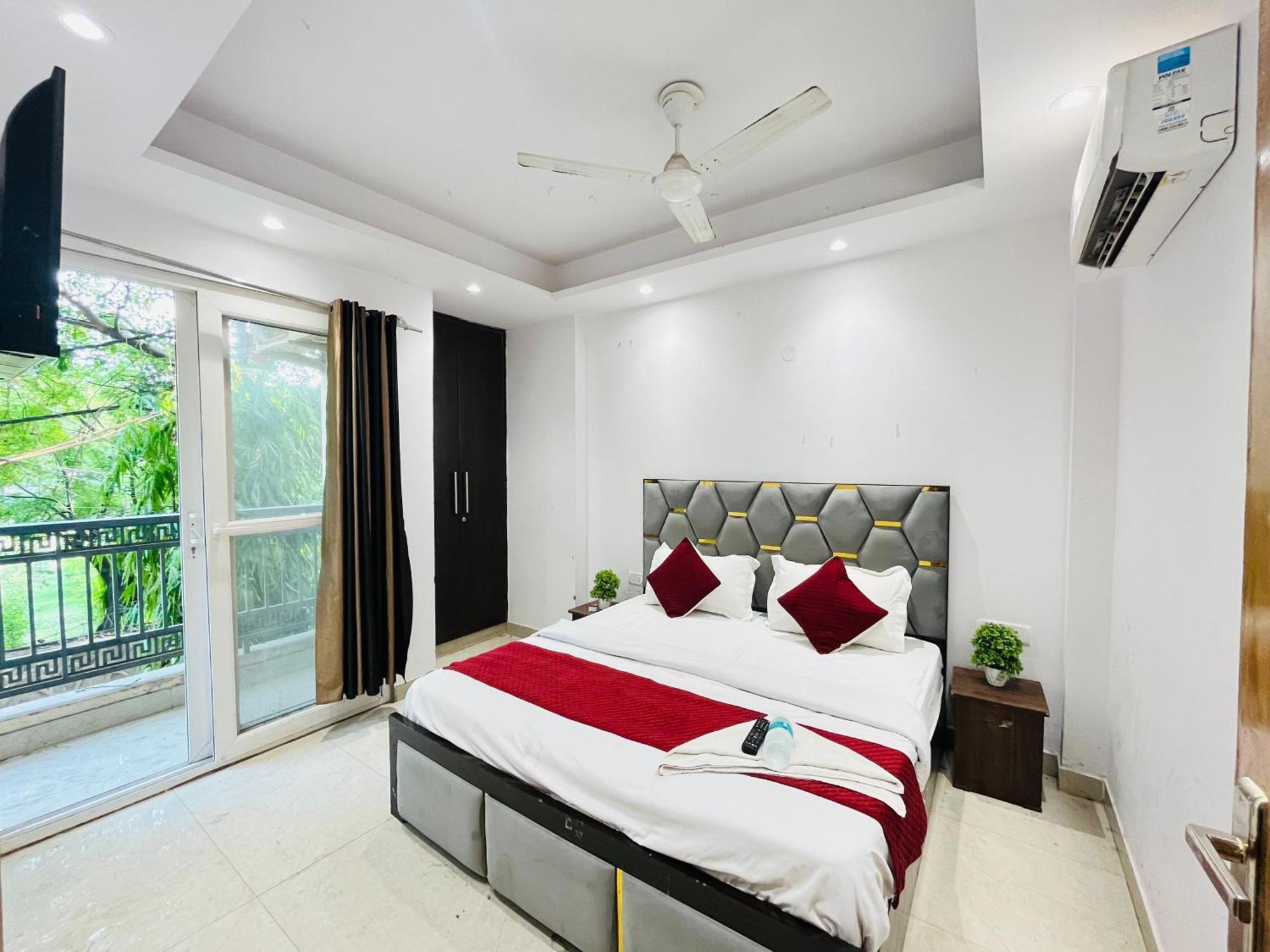 Seven Near Dlf Avenue 3*