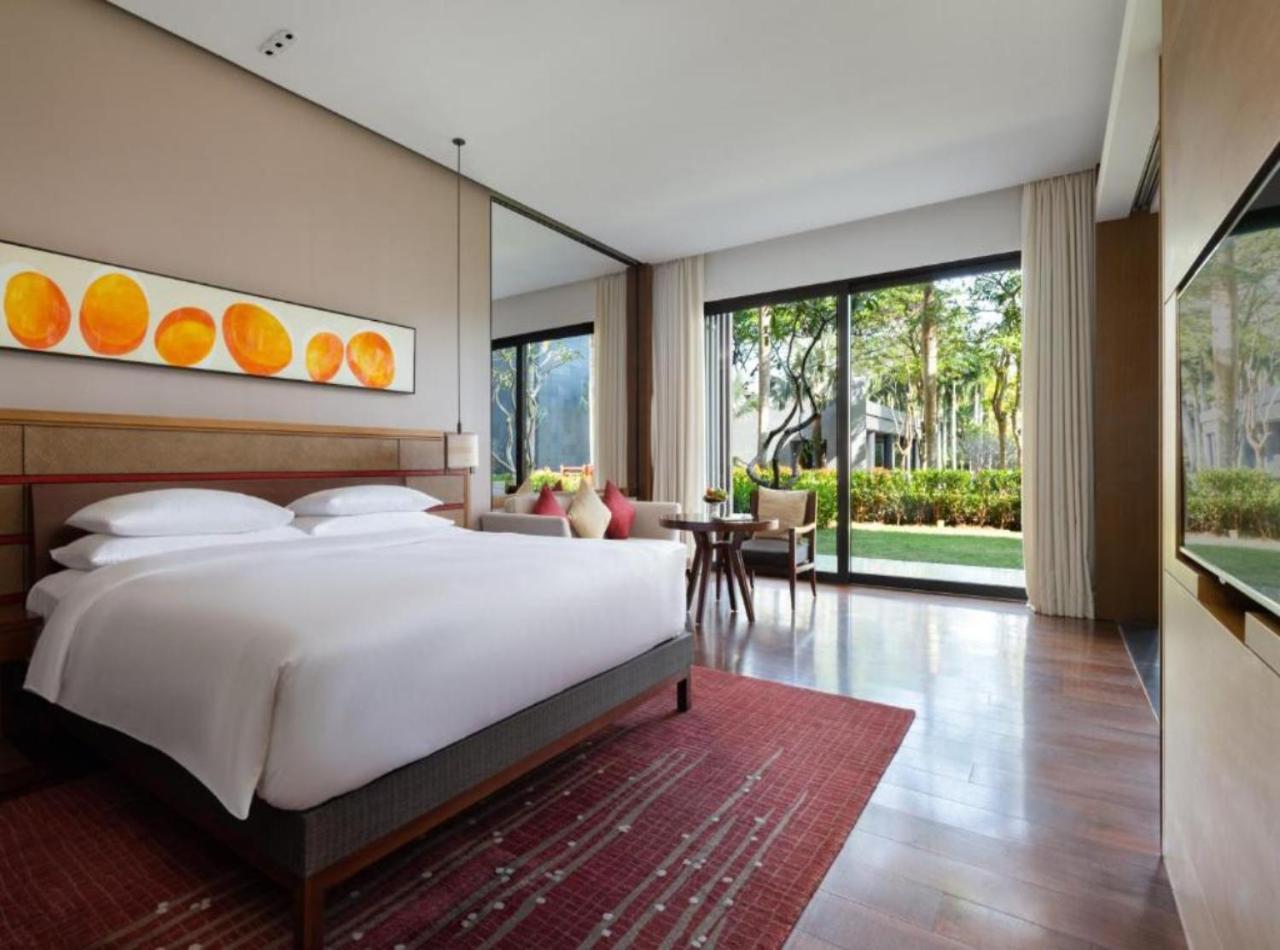 Hotel Grand Haven Wood Delhi Airport 4*
