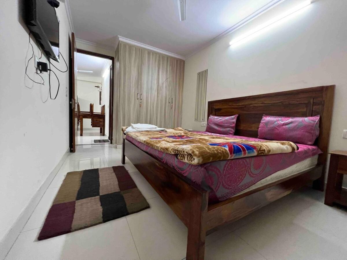 Bed & Breakfast The Raveesh - 2Bhk Fully Furnished Apartment J85 New Delhi
